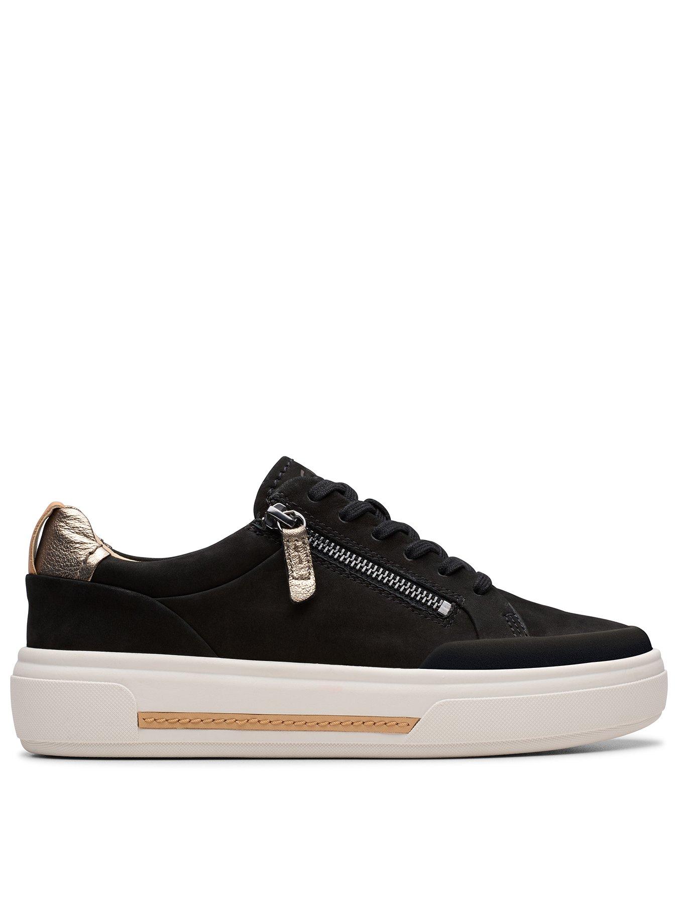 Clarks Hollyhock Zip Trainer - Black