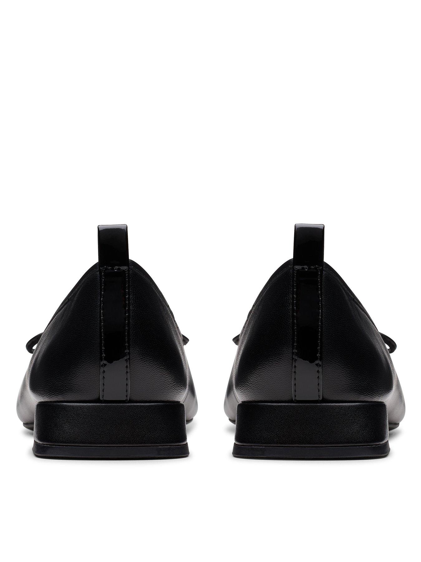 Image 3 of 7 of Clarks Ubree 15 Poppy Leather Ballerina - Black