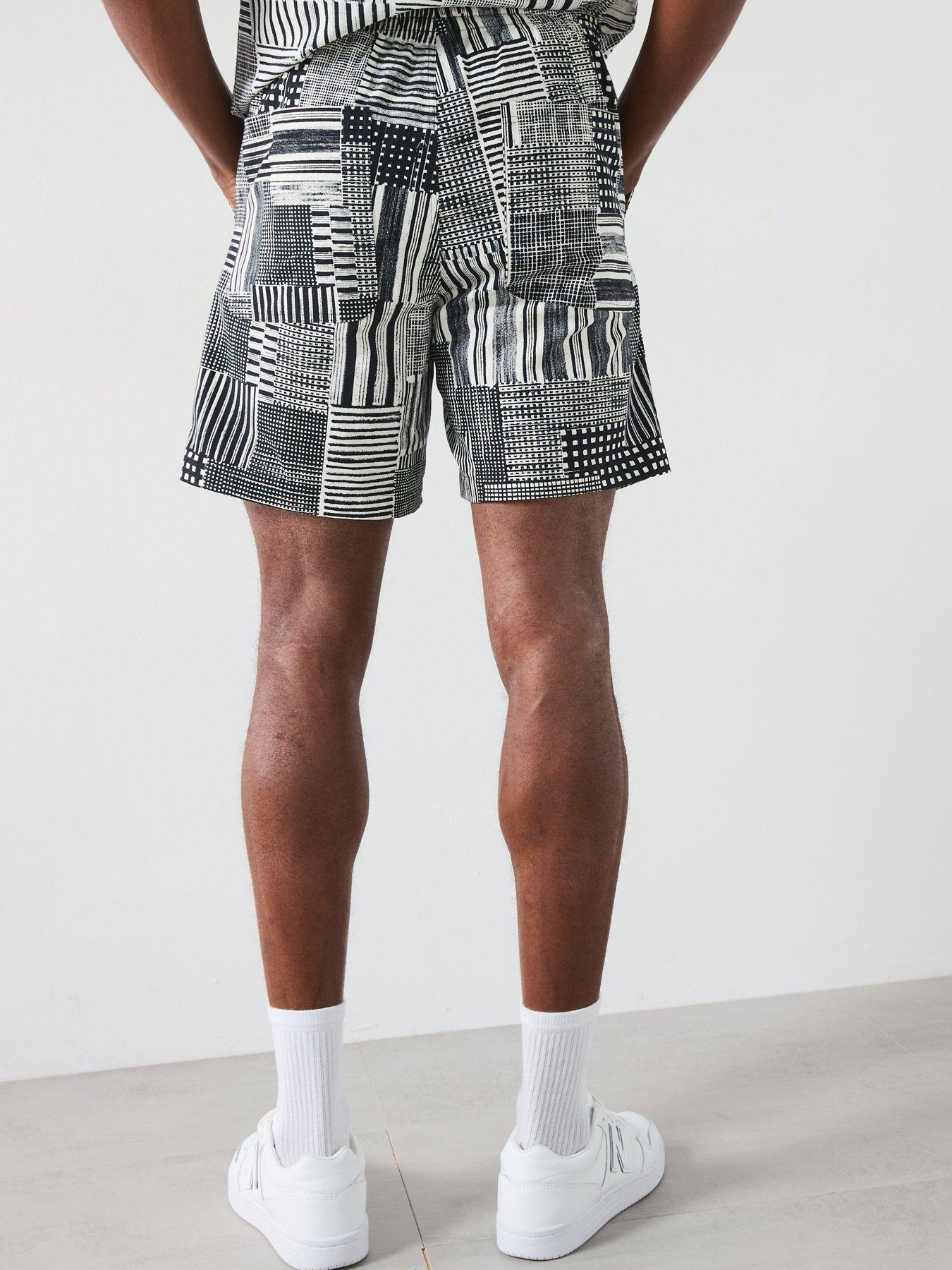 farah-redwald-canvas-archive-regular-fit-shorts-blackstillFront