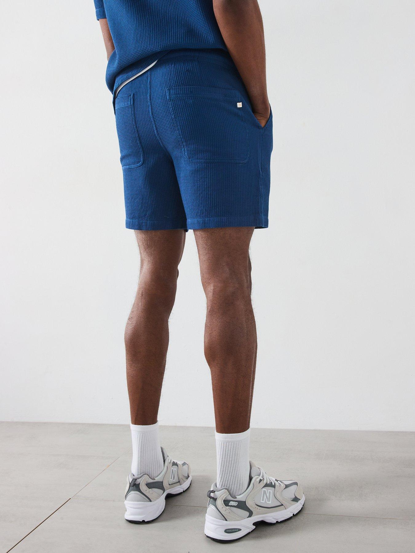 Image 2 of 6 of Farah Redwald Textured Waffle Regular Fit Shorts - Dark Grey