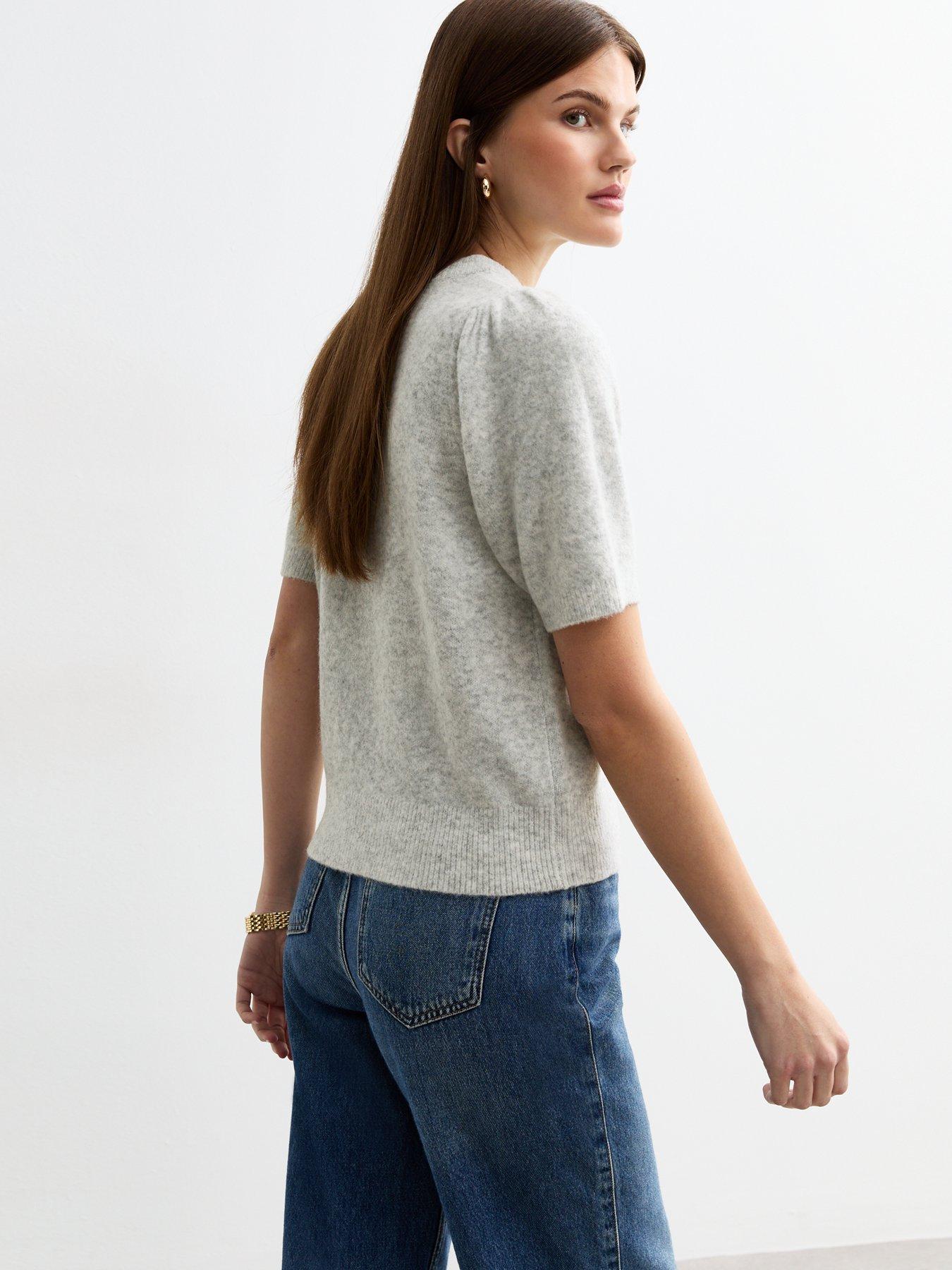 new-look-light-grey-puff-sleeve-knit-topstillFront