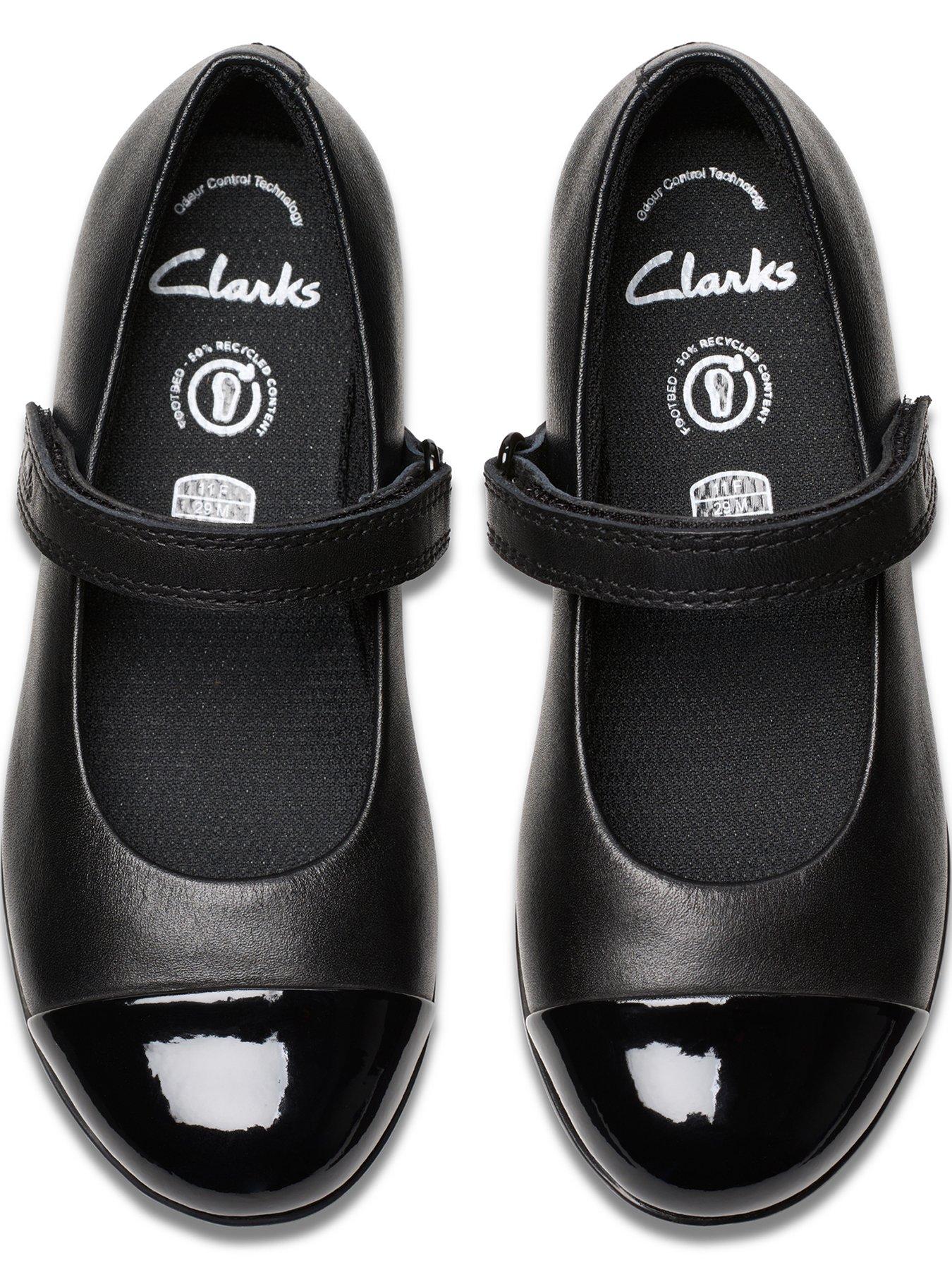 clarks-finja-gem-knbsp--blackoutfit