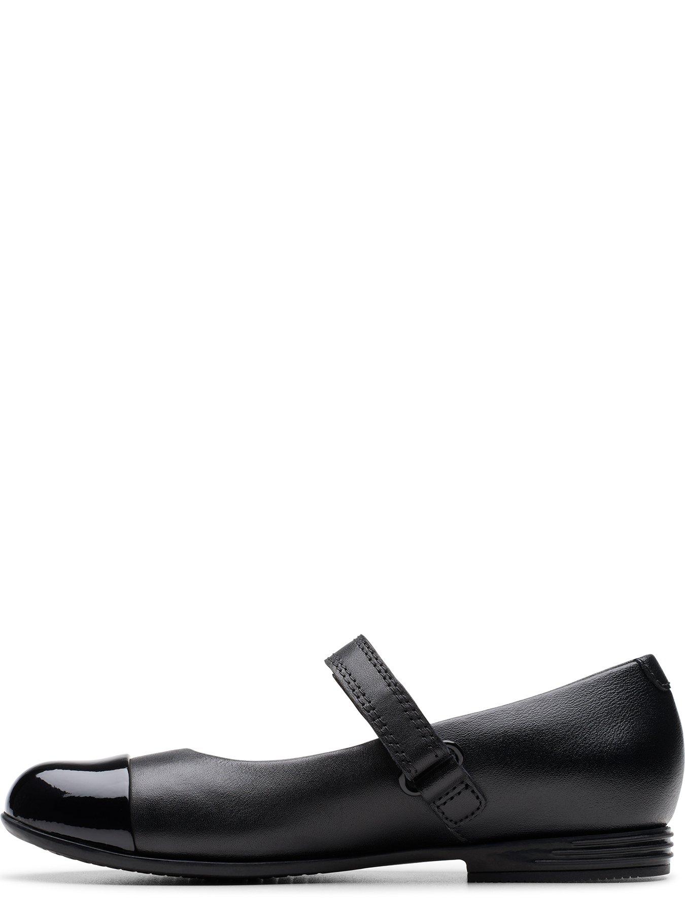 clarks-finja-gem-knbsp--blackdetail