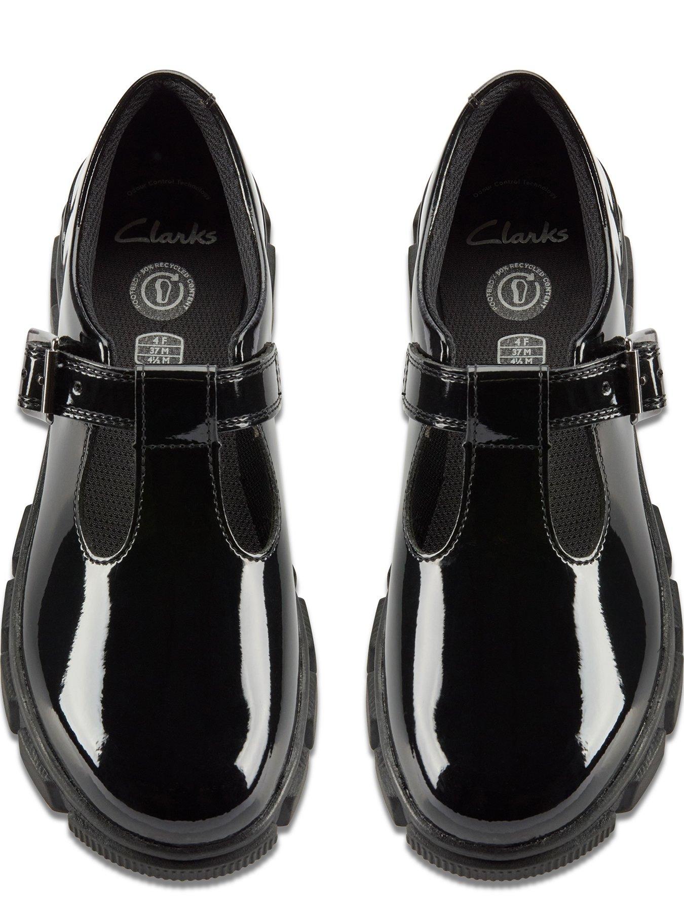 Image 4 of 5 of Clarks Evyn Bar Y - Black