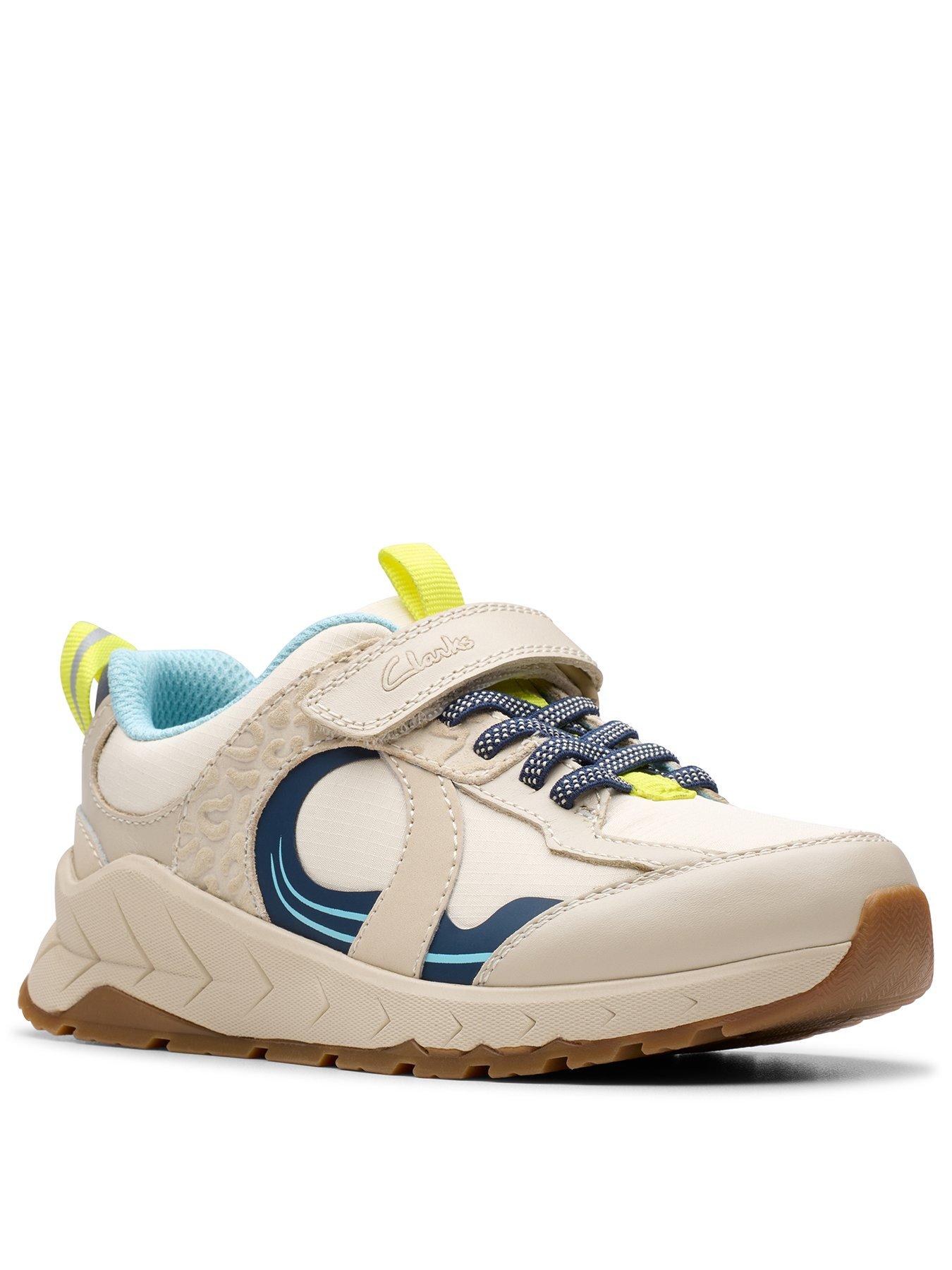 clarks-selva-hero-kstillFront