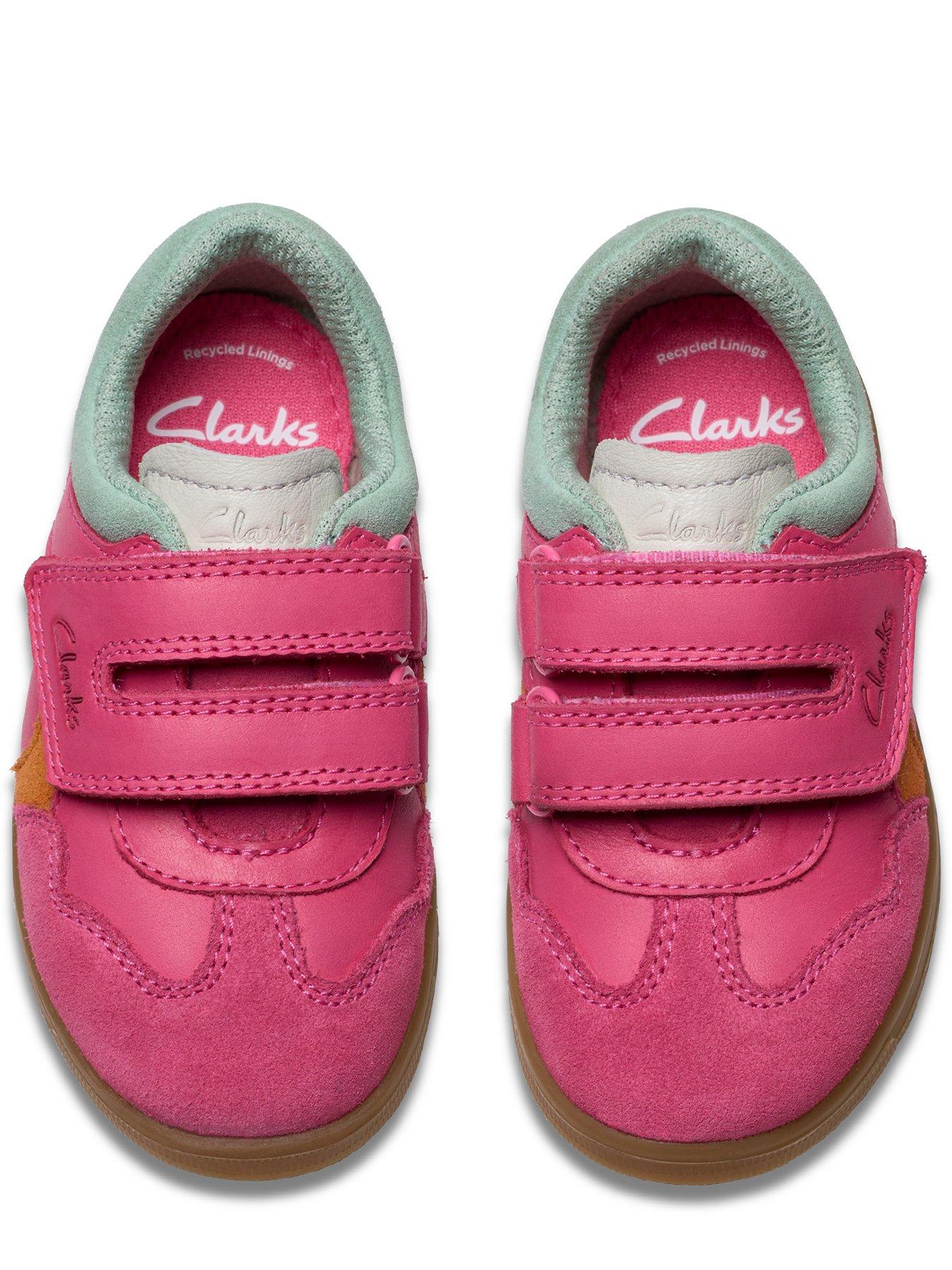 clarks-disco-vibe-t-pinkoutfit