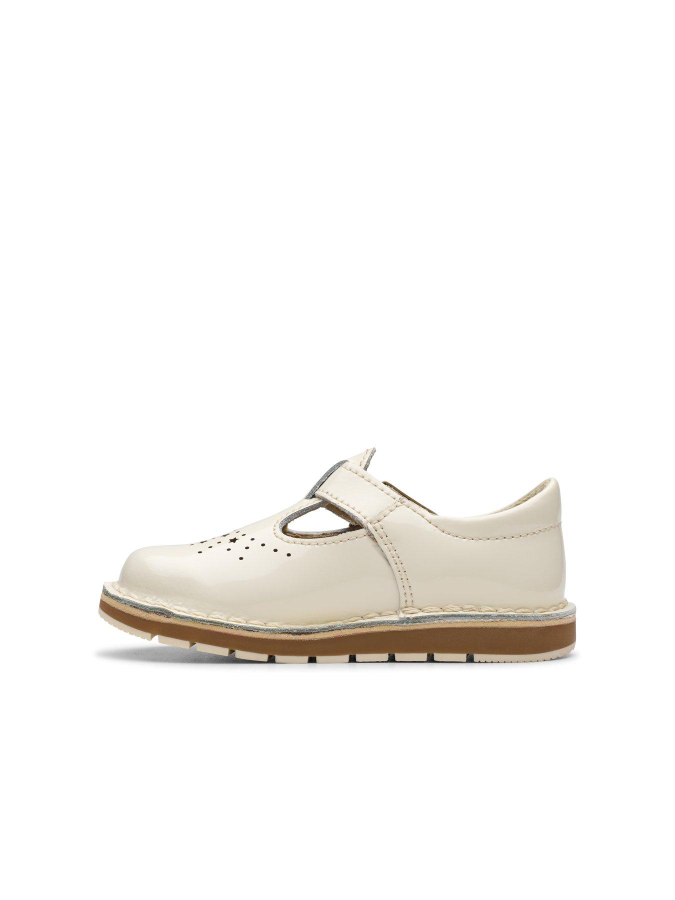 Image 6 of 7 of Clarks Joyful Skip T.