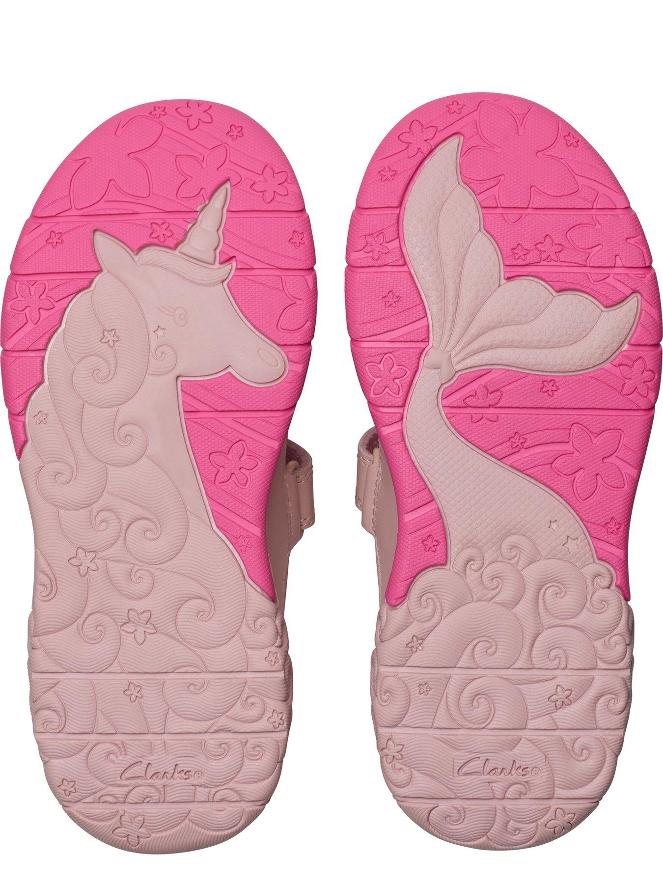 Image 5 of 7 of Clarks Tidal Shell K.