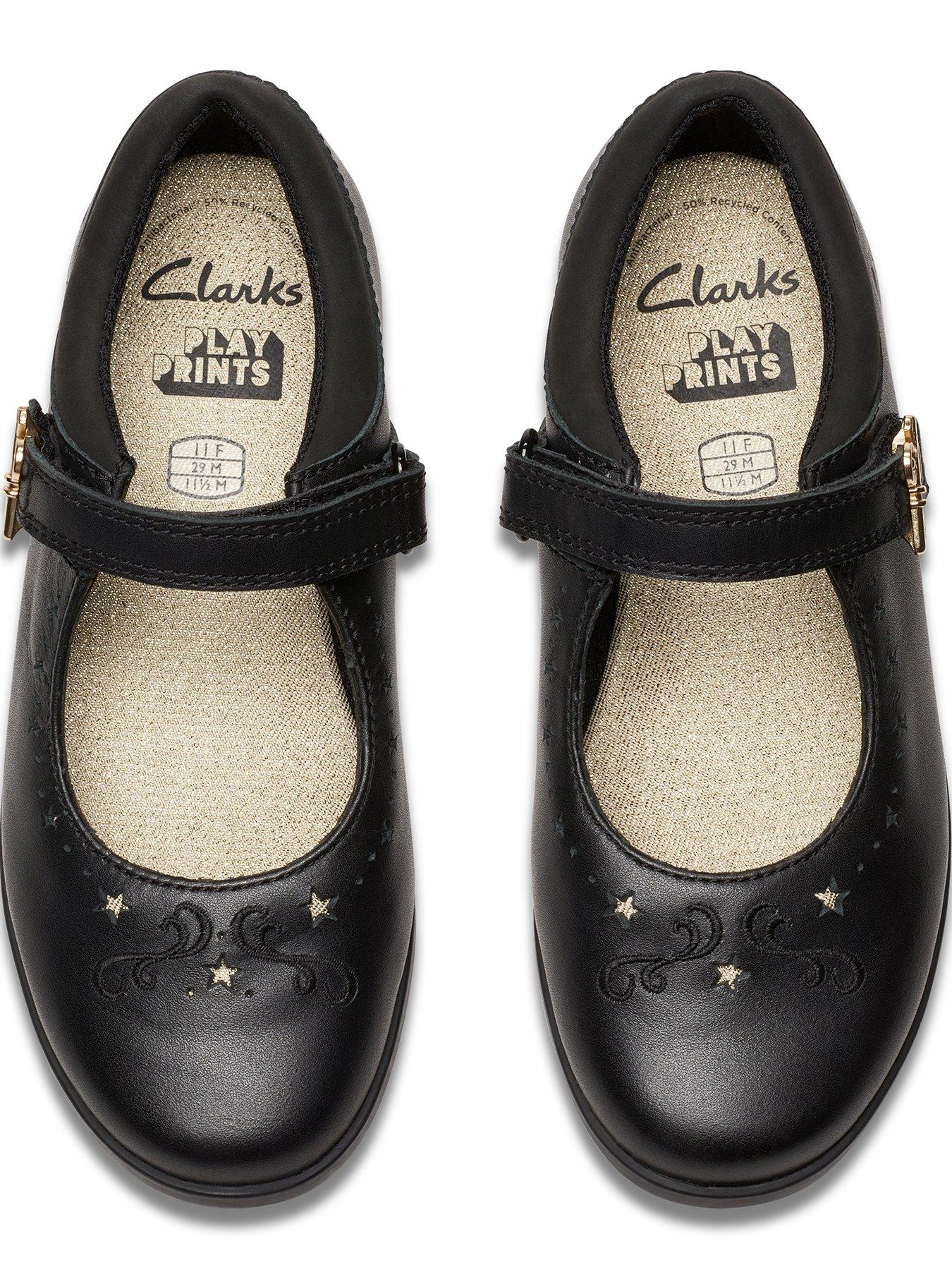 clarks-lock-magic-knbsp--blackoutfit