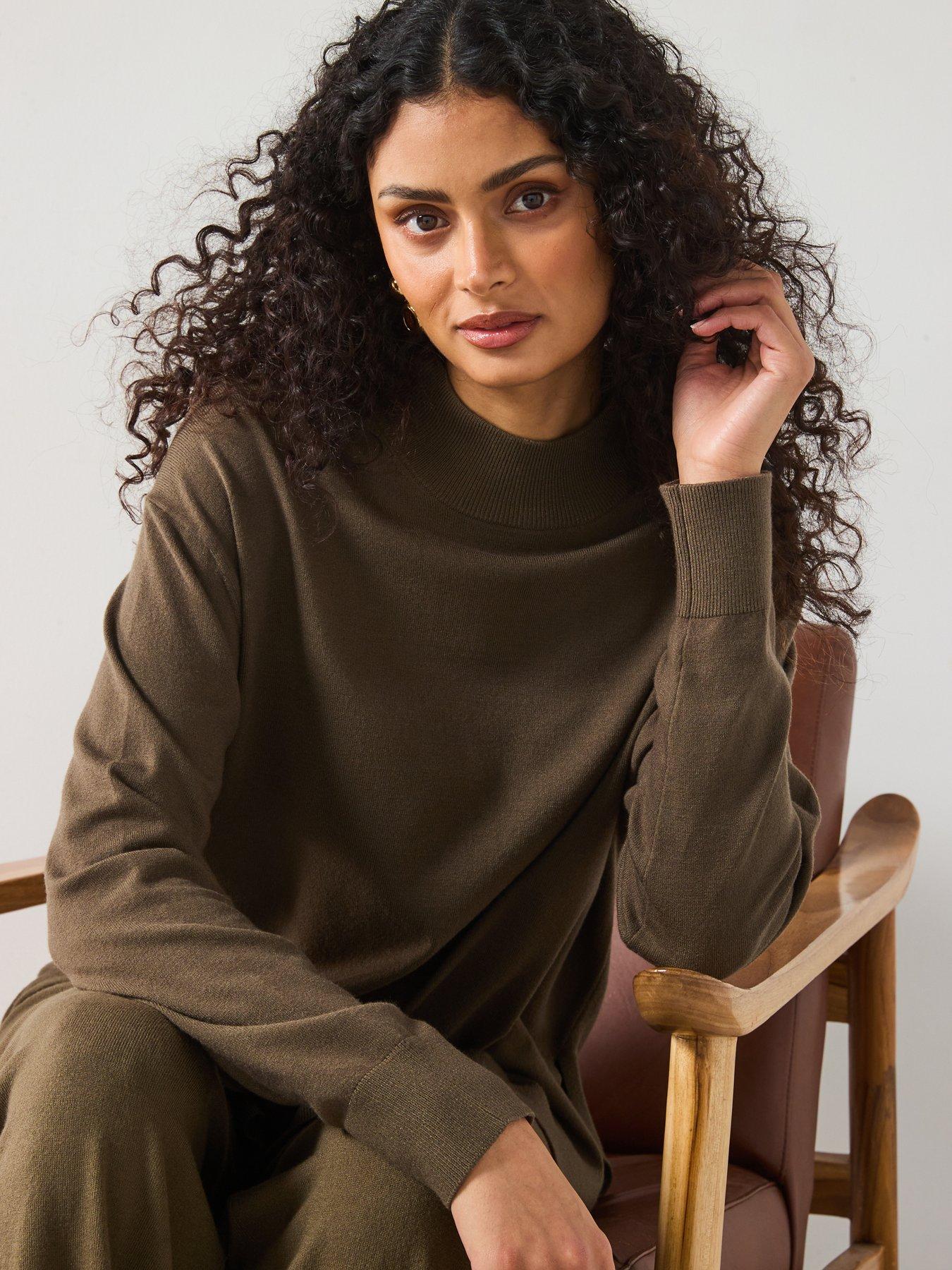 mango-oversized-fine-knit-jumper-khakioutfit