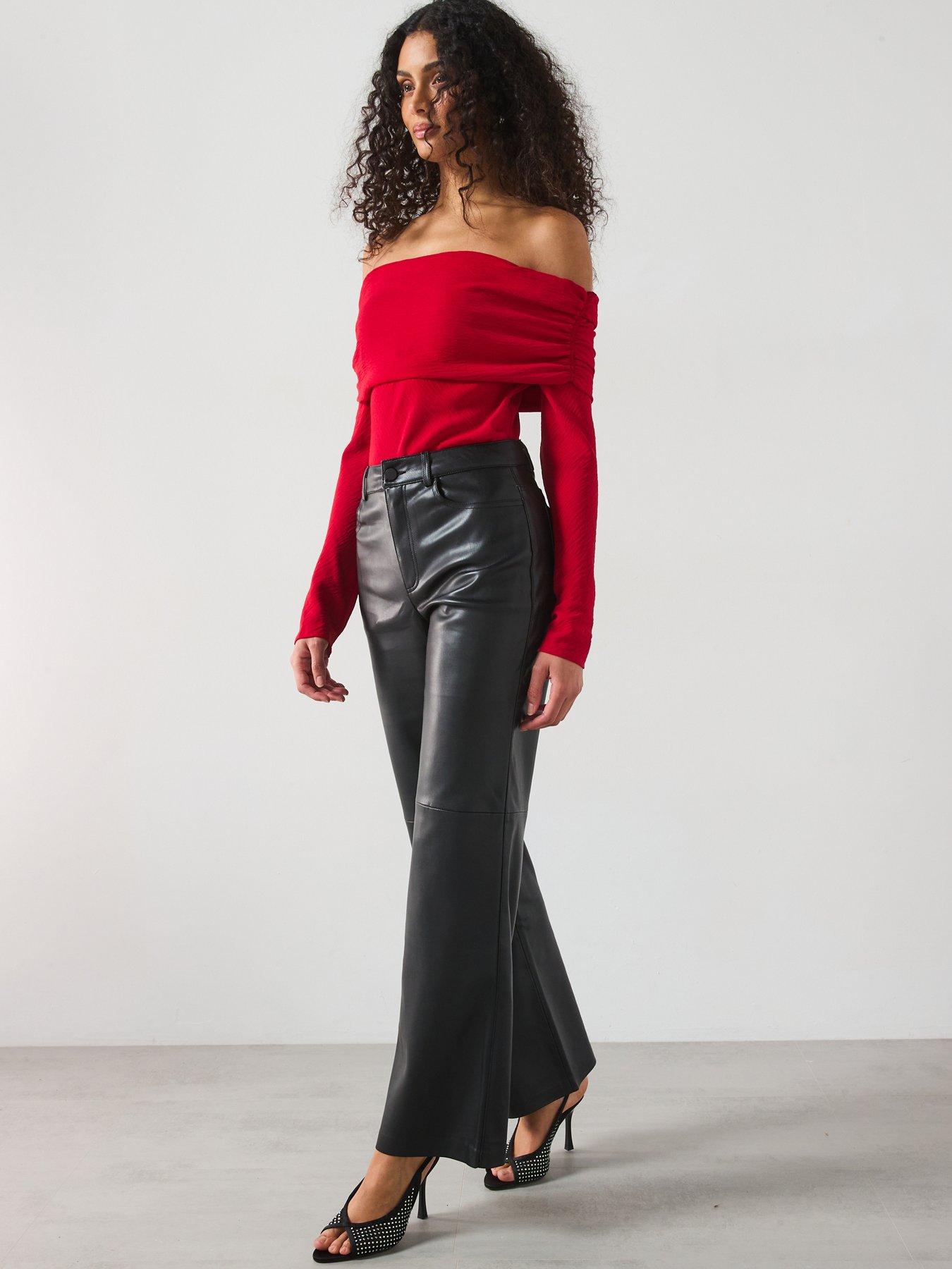 mango-faux-leather-trousers-blackdetail