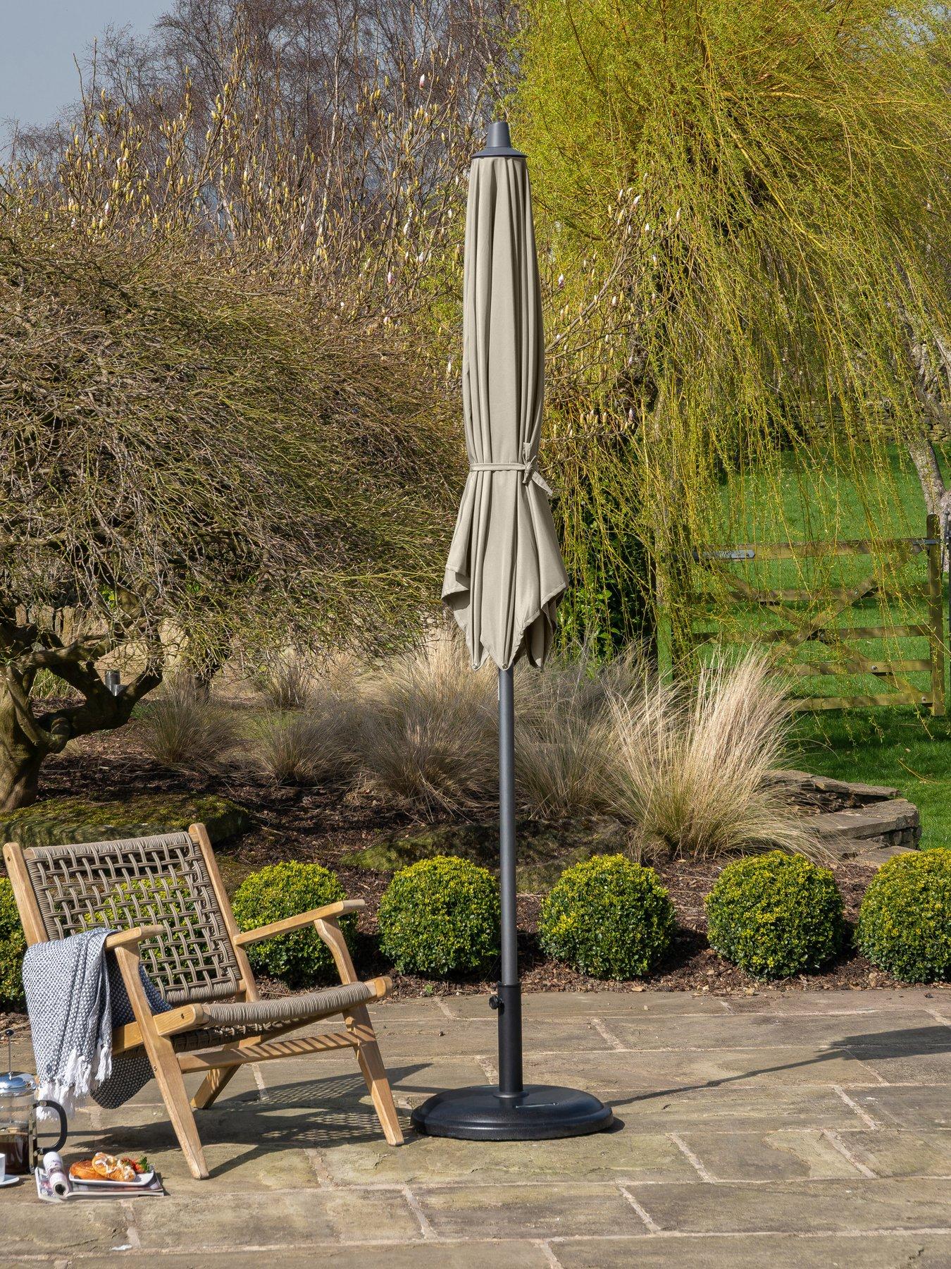 Image 5 of 6 of Pacific Lifestyle Riva 2.5m Round Champagne Parasol