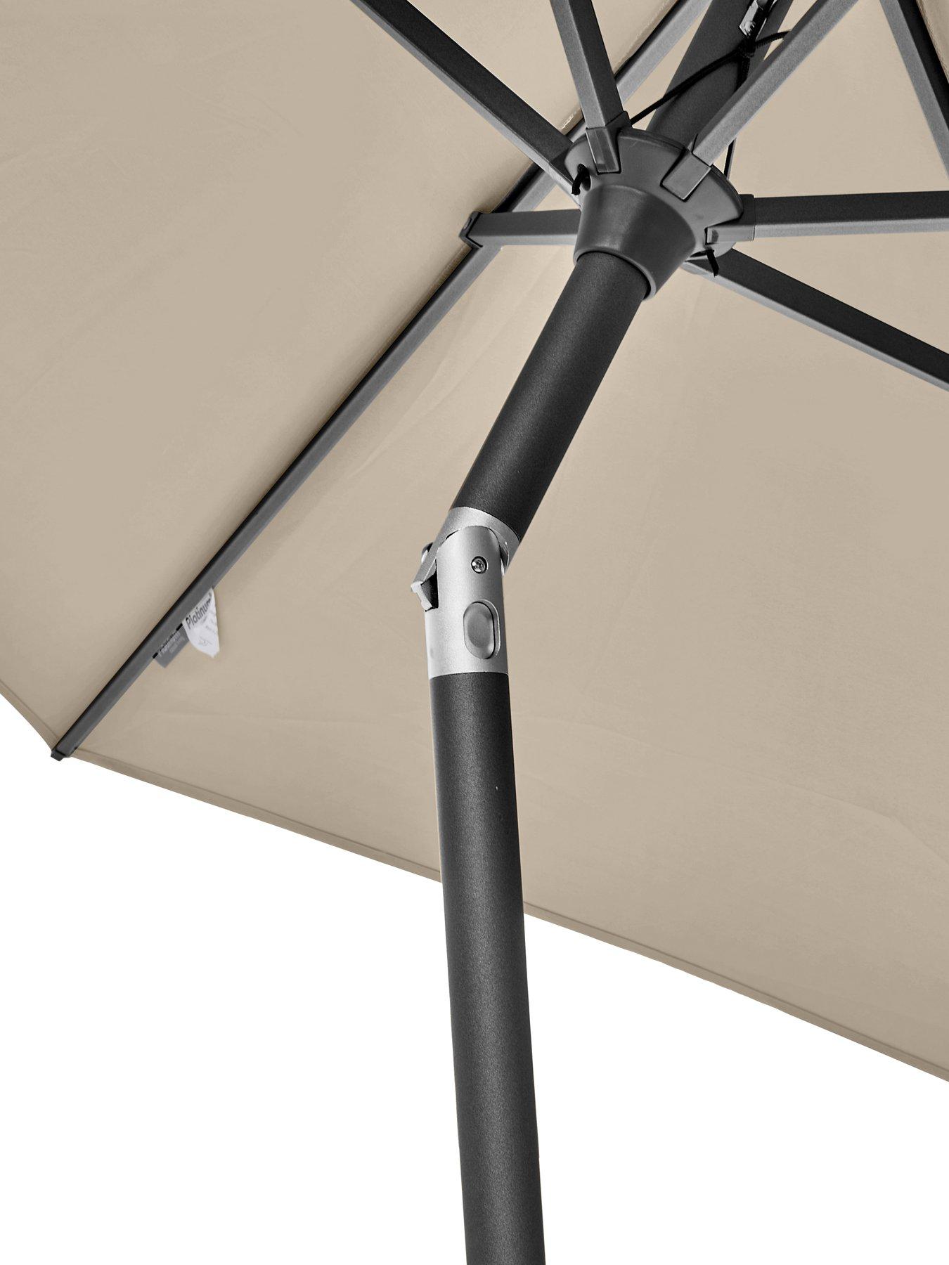 Image 6 of 6 of Pacific Lifestyle Riva 2.5m Round Champagne Parasol