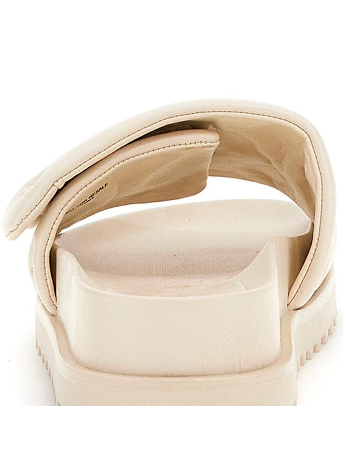 Image 4 of 5 of Guess Fabio Puffy Logo Slide - Cream