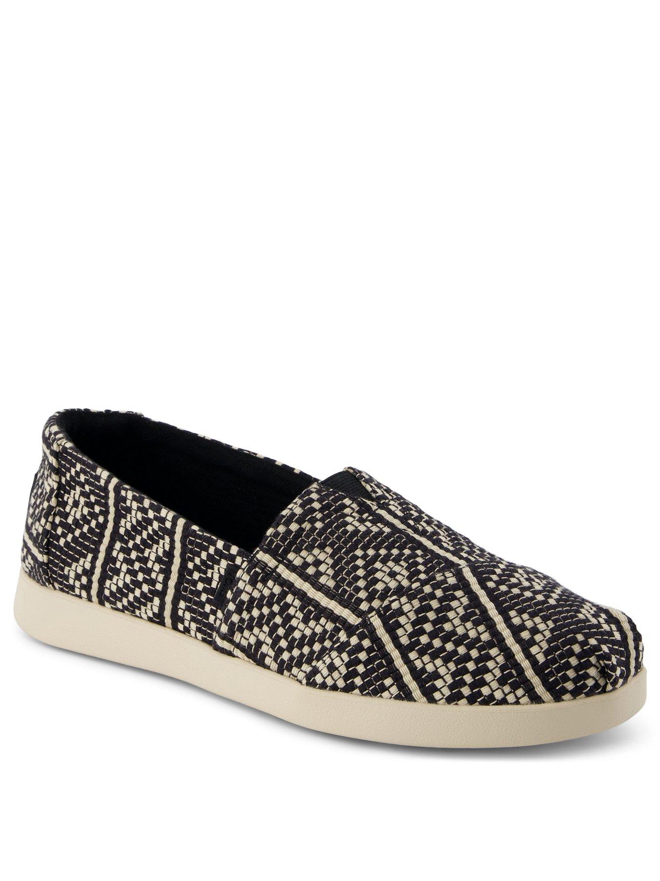 toms-alpargata-plus-blackstillFront