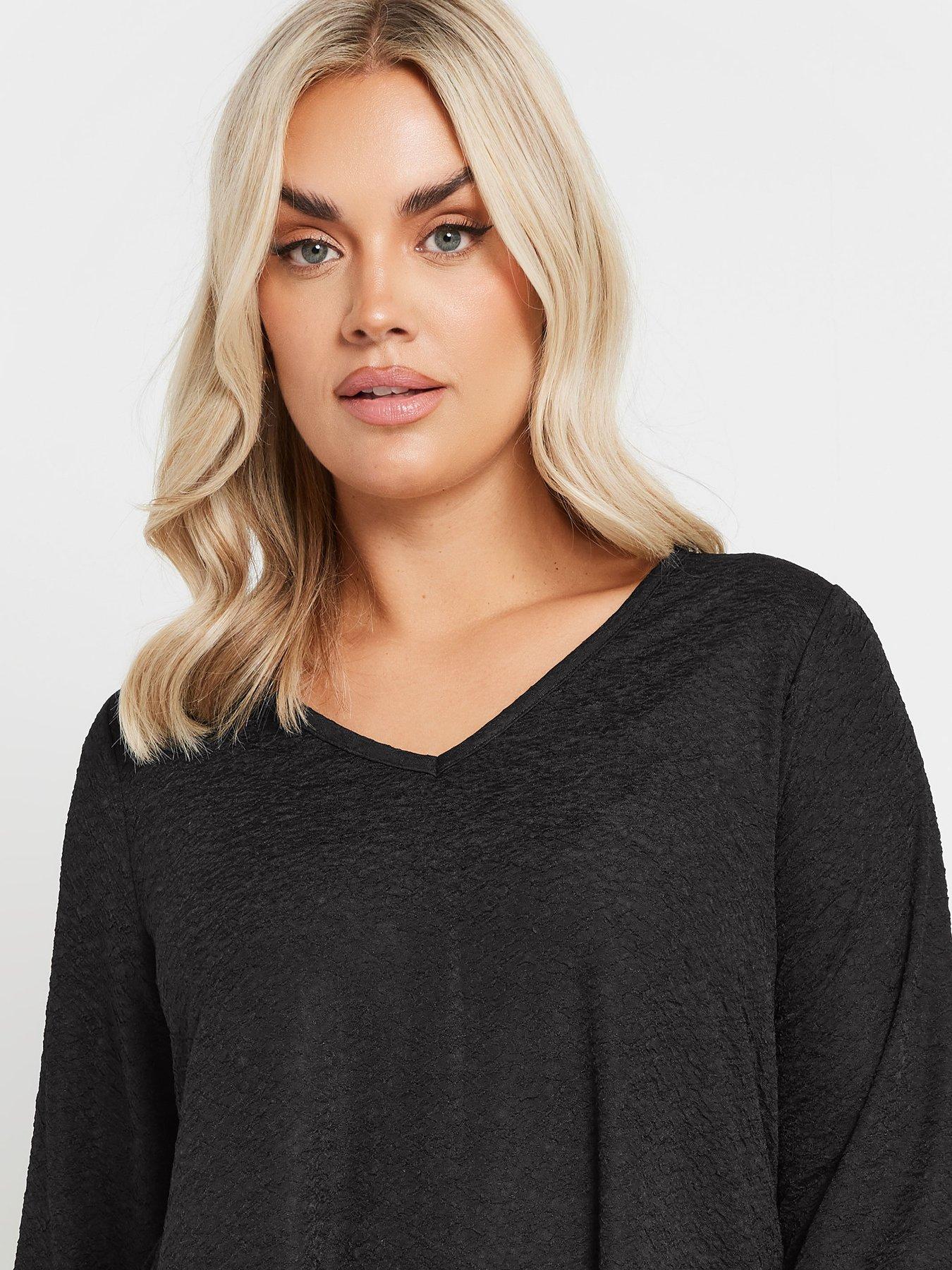 yours-curve-long-sleeve-textured-v-neck-top-blackoutfit