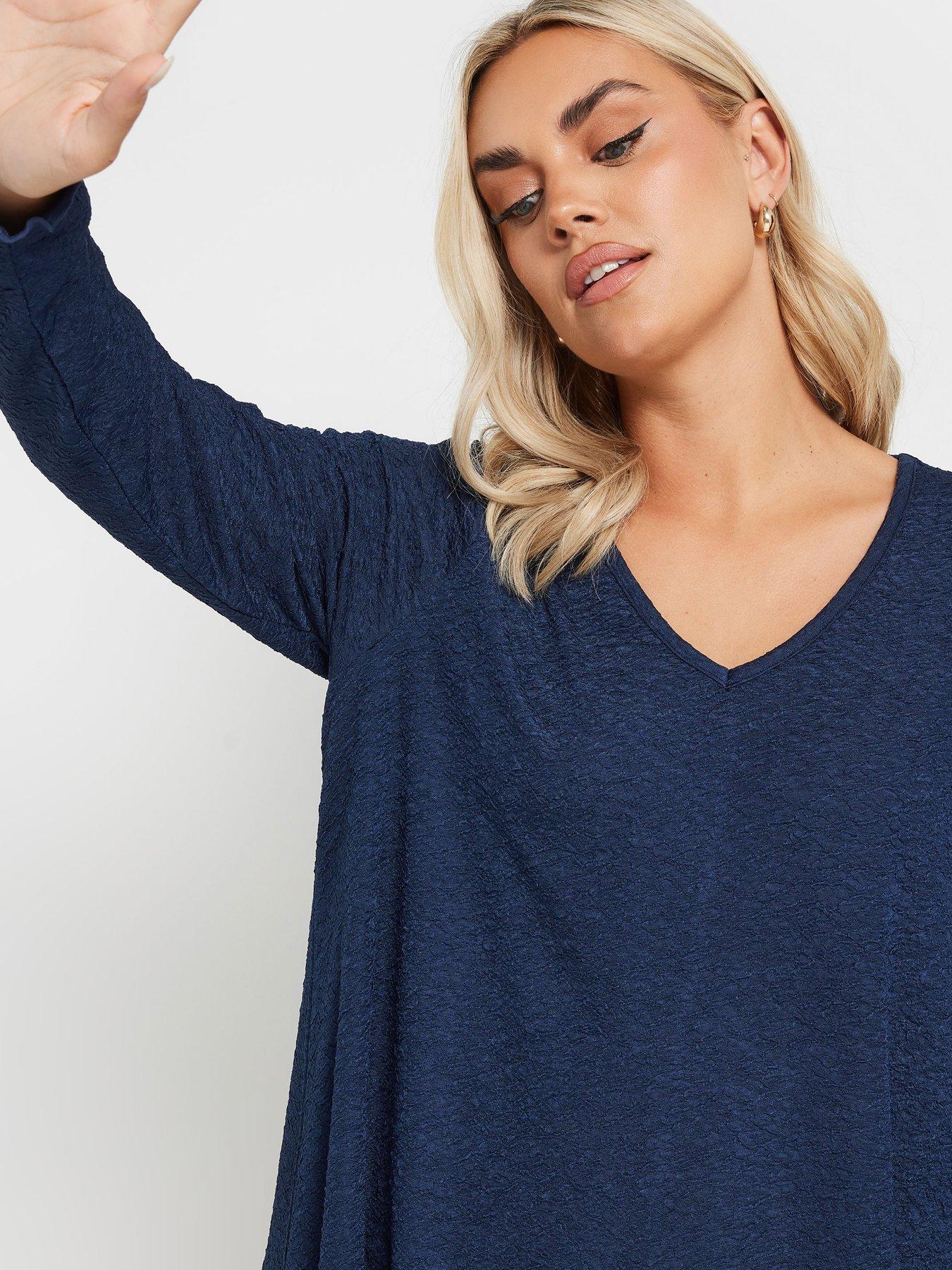 yours-curve-long-sleeve-textured-v-neck-topoutfit