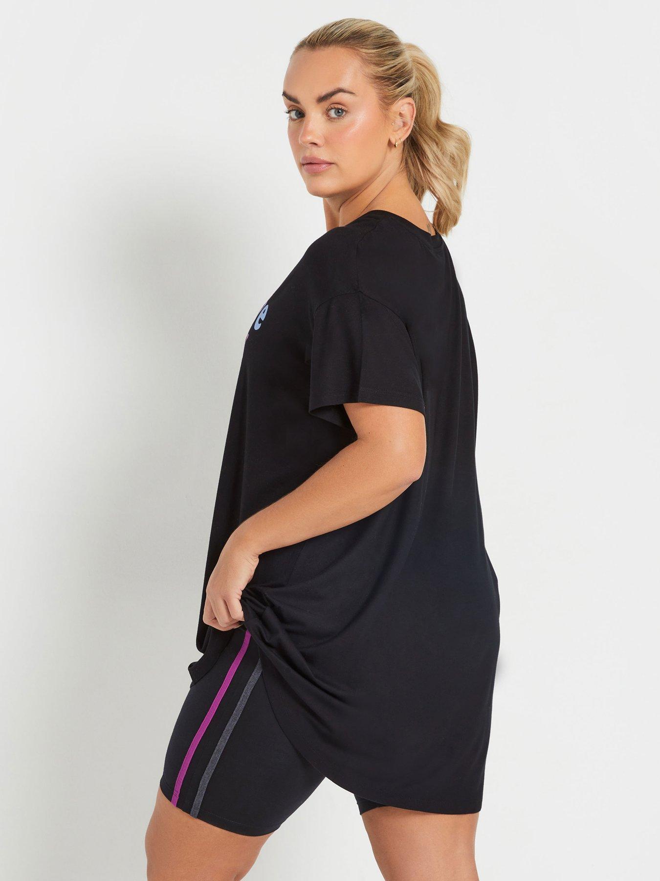 yours-curve-logo-crew-neck-t-shirt-blackstillFront