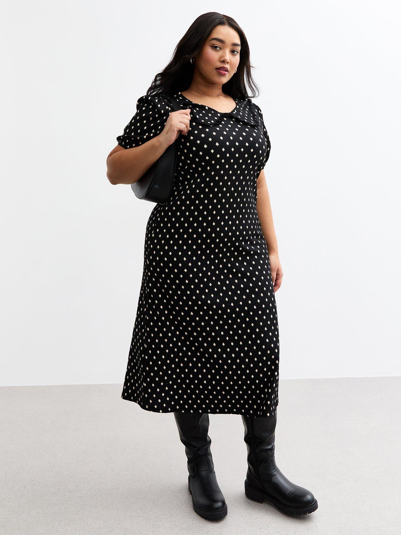 new-look-curves-black-crinkle-texture-spotty-midi-dress