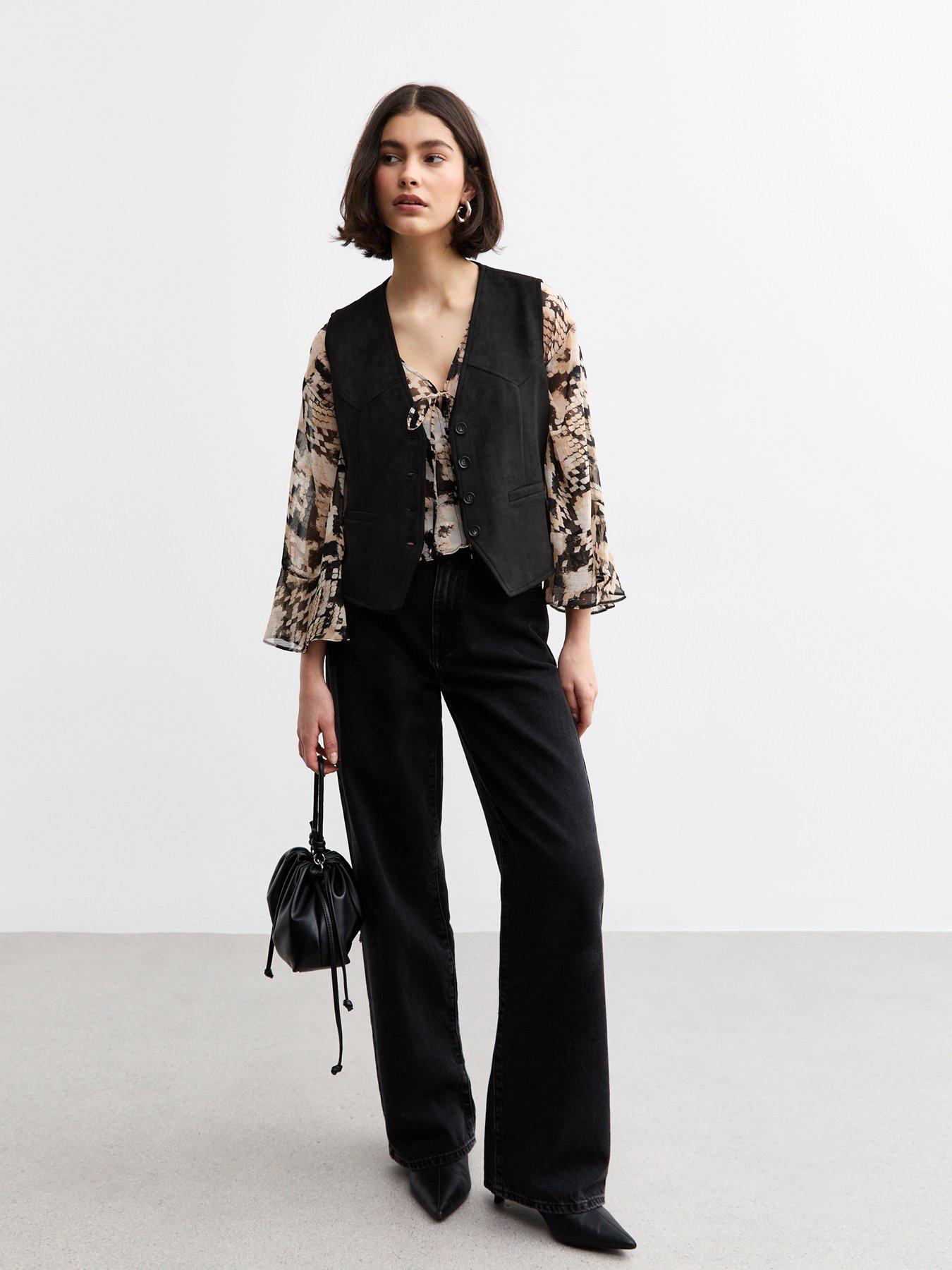 Image 3 of 4 of New Look Snake Print Flared Sleeve Chiffon Blouse - Black