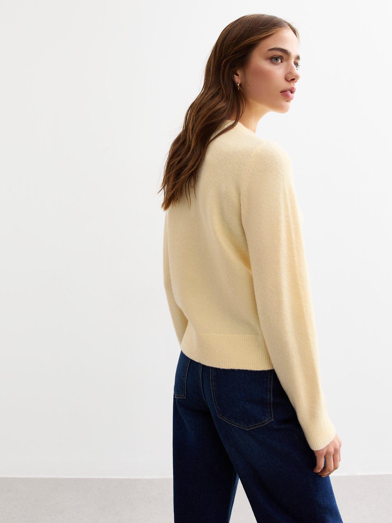 new-look-pale-yellow-soft-knit-crew-neck-jumperstillFront