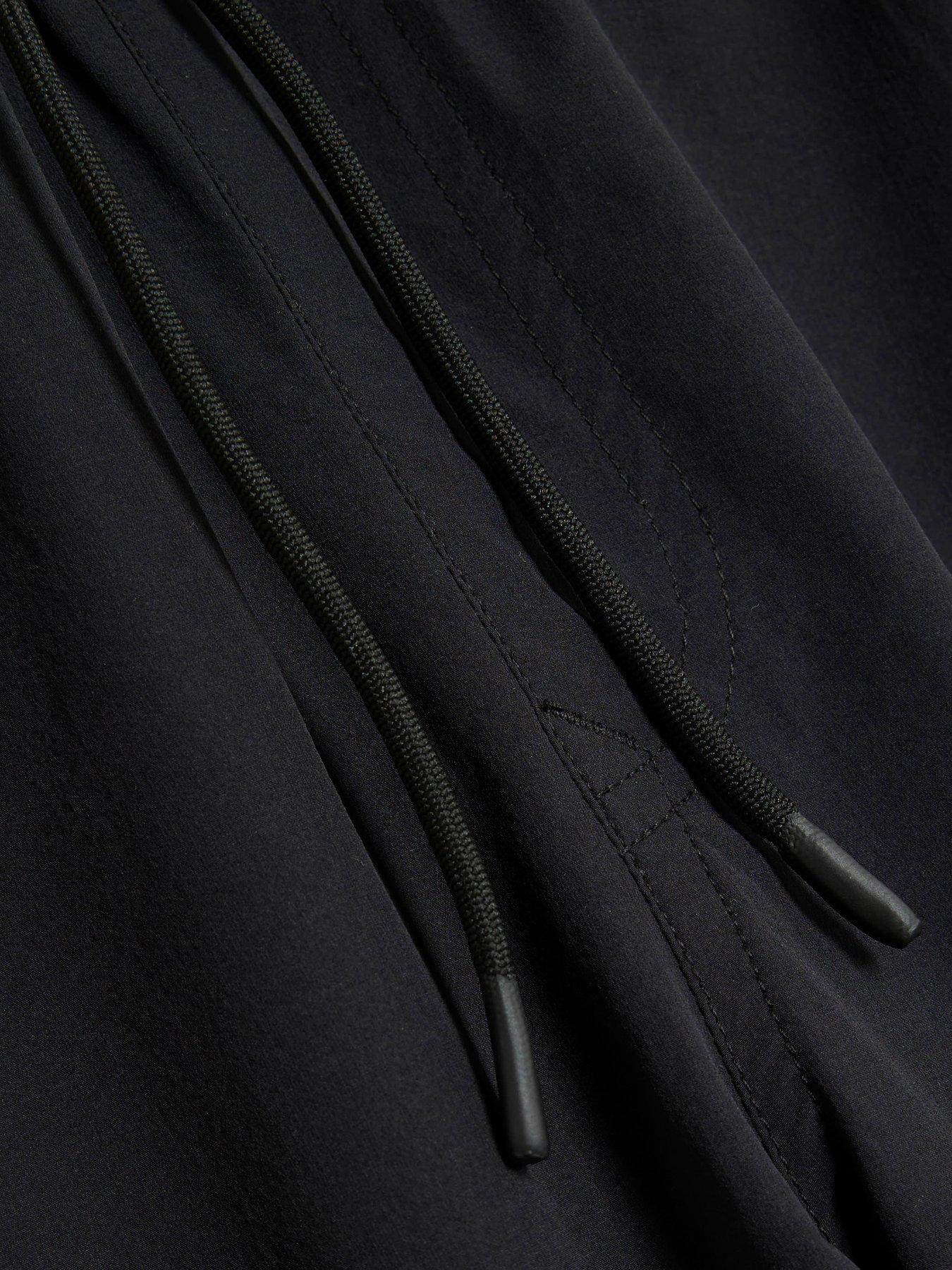 river-island-olivier-skinny-pull-on-trousers-blackdetail
