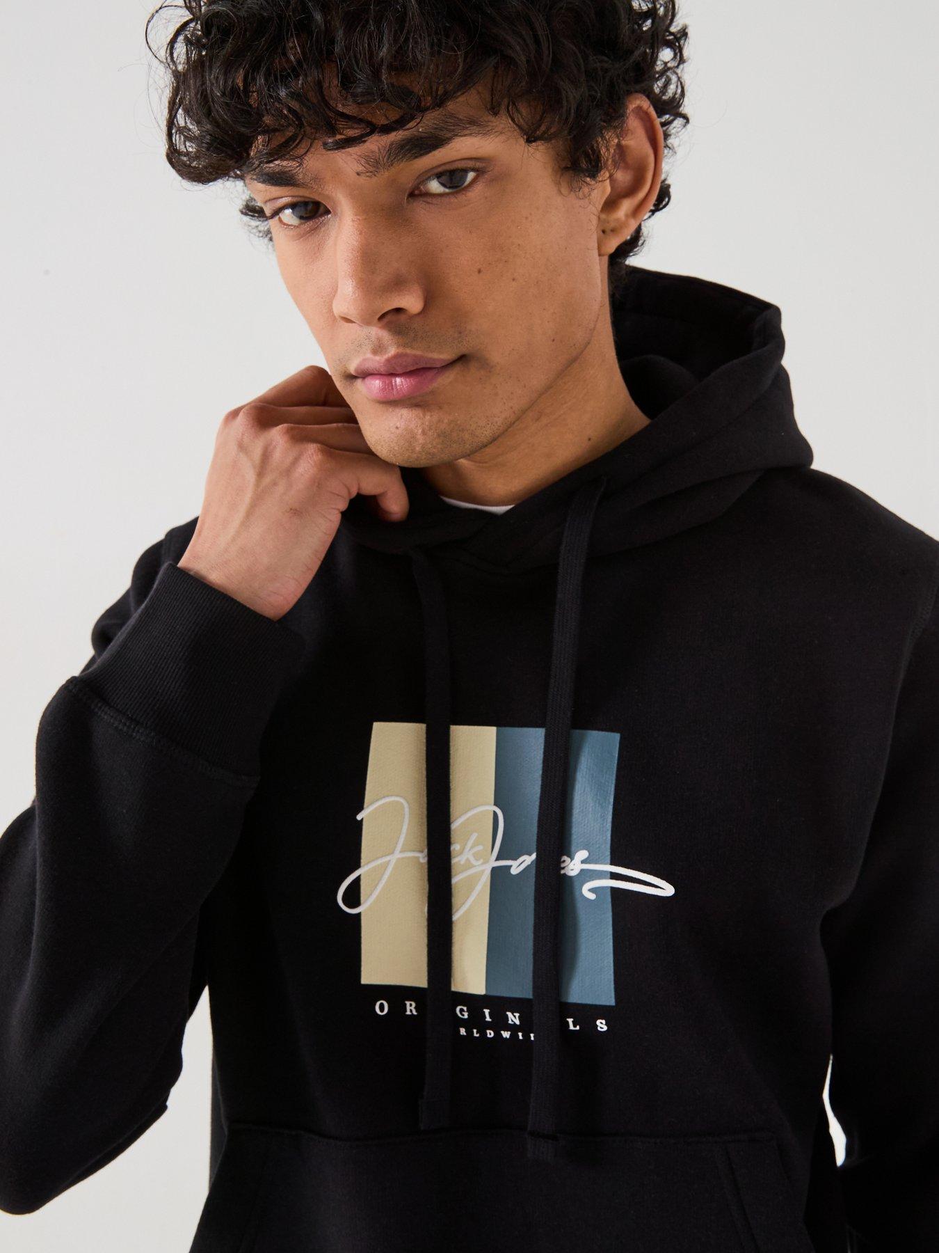 jack-jones-frederiksberg-box-script-overhead-hoodie-blackoutfit