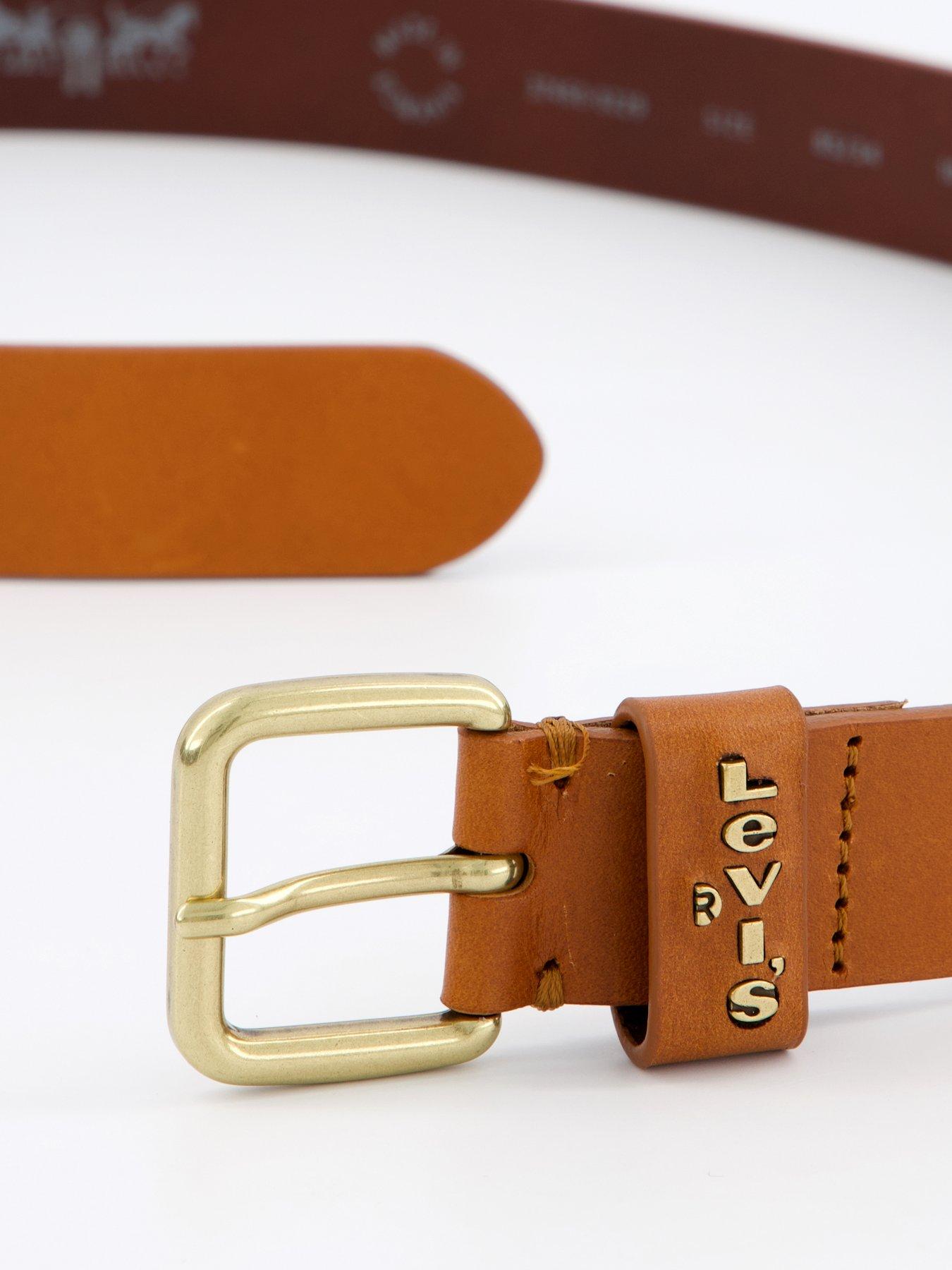 levis-calypso-belt-brownoutfit