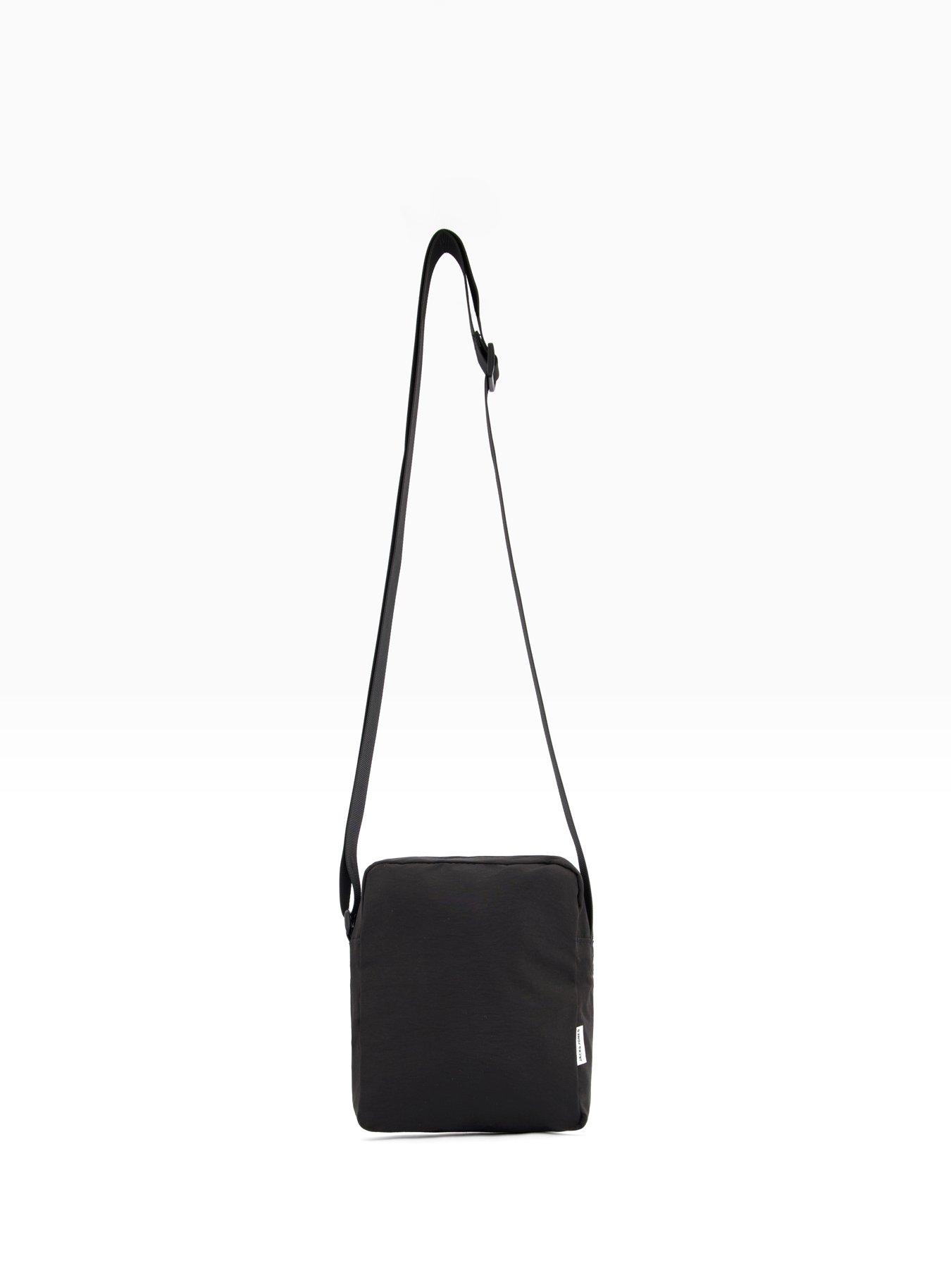 Image 2 of 4 of Jack & Jones Everett Sling Bag - Black