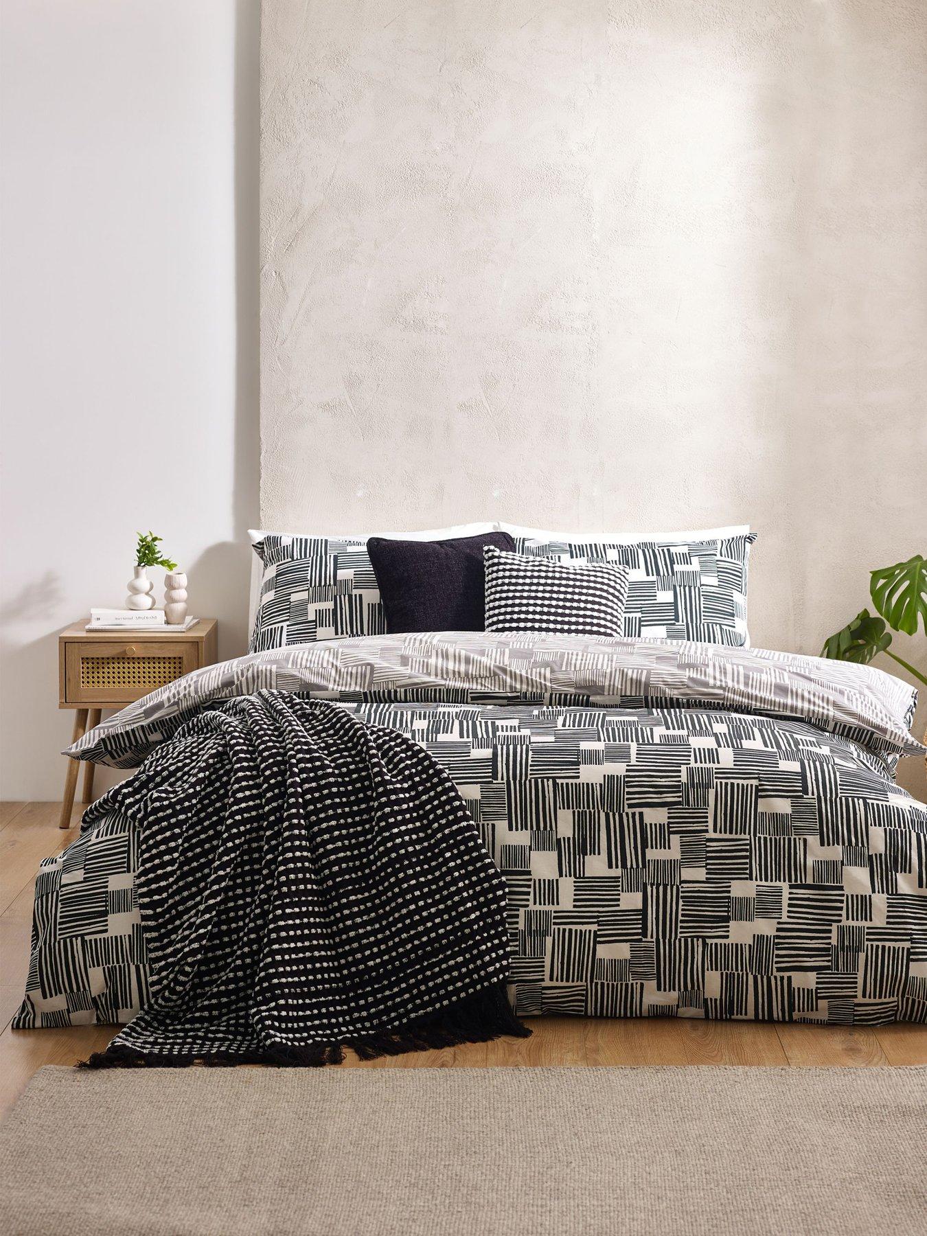 Catherine Lansfield Blocks Duvet Cover Set