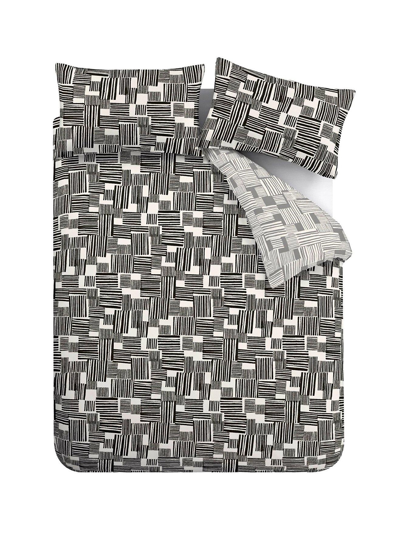 catherine-lansfield-blocks-duvet-cover-setstillFront