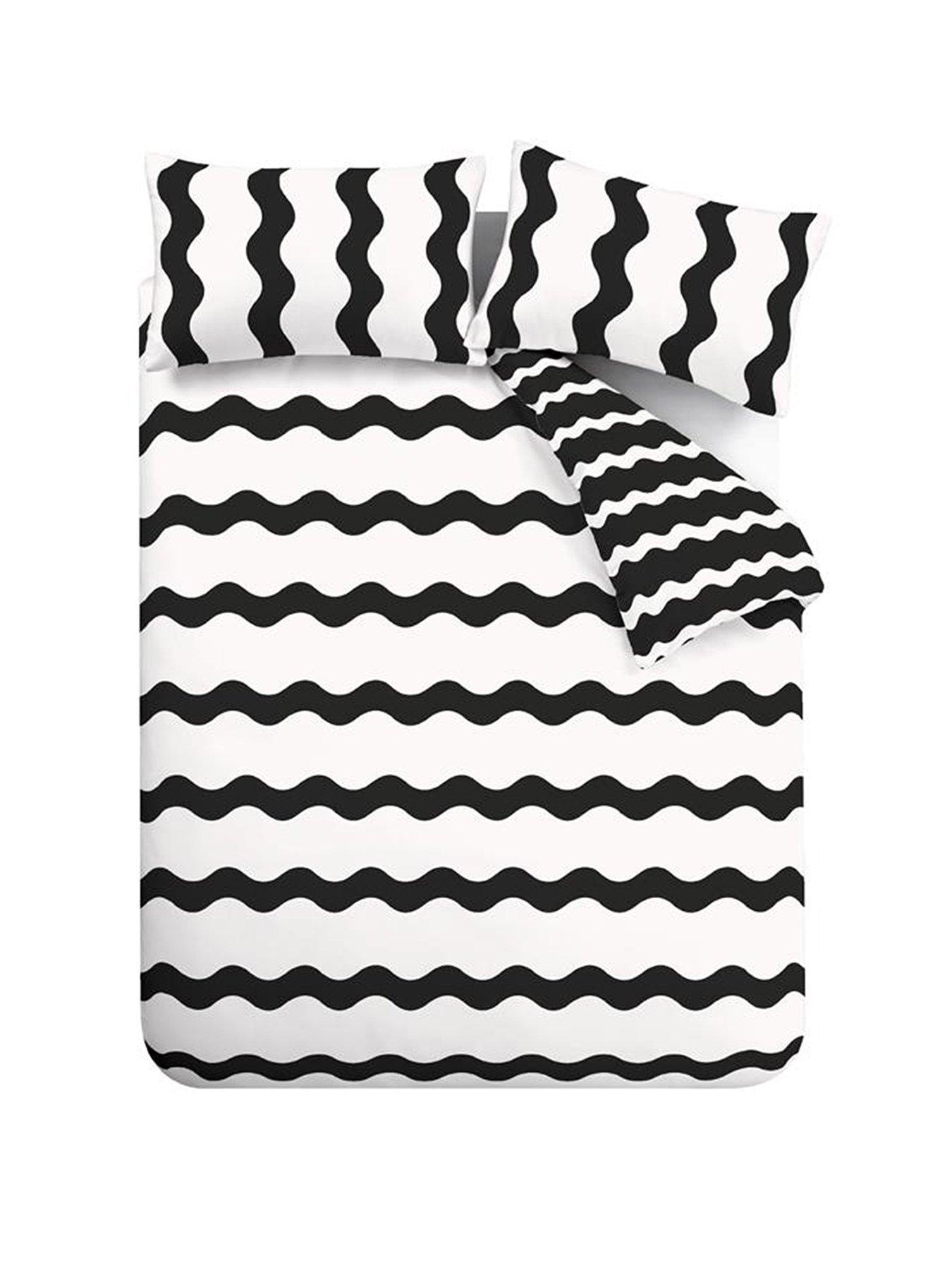 sassy-b-waves-duvet-cover-setstillFront