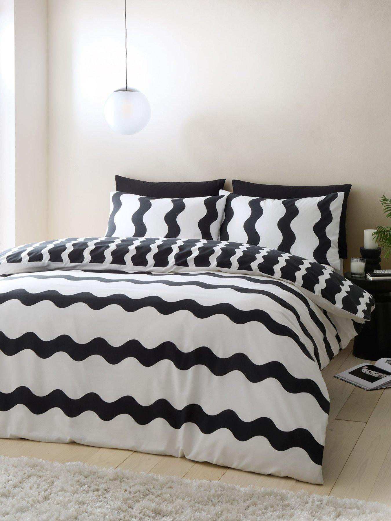 sassy-b-waves-duvet-cover-setback