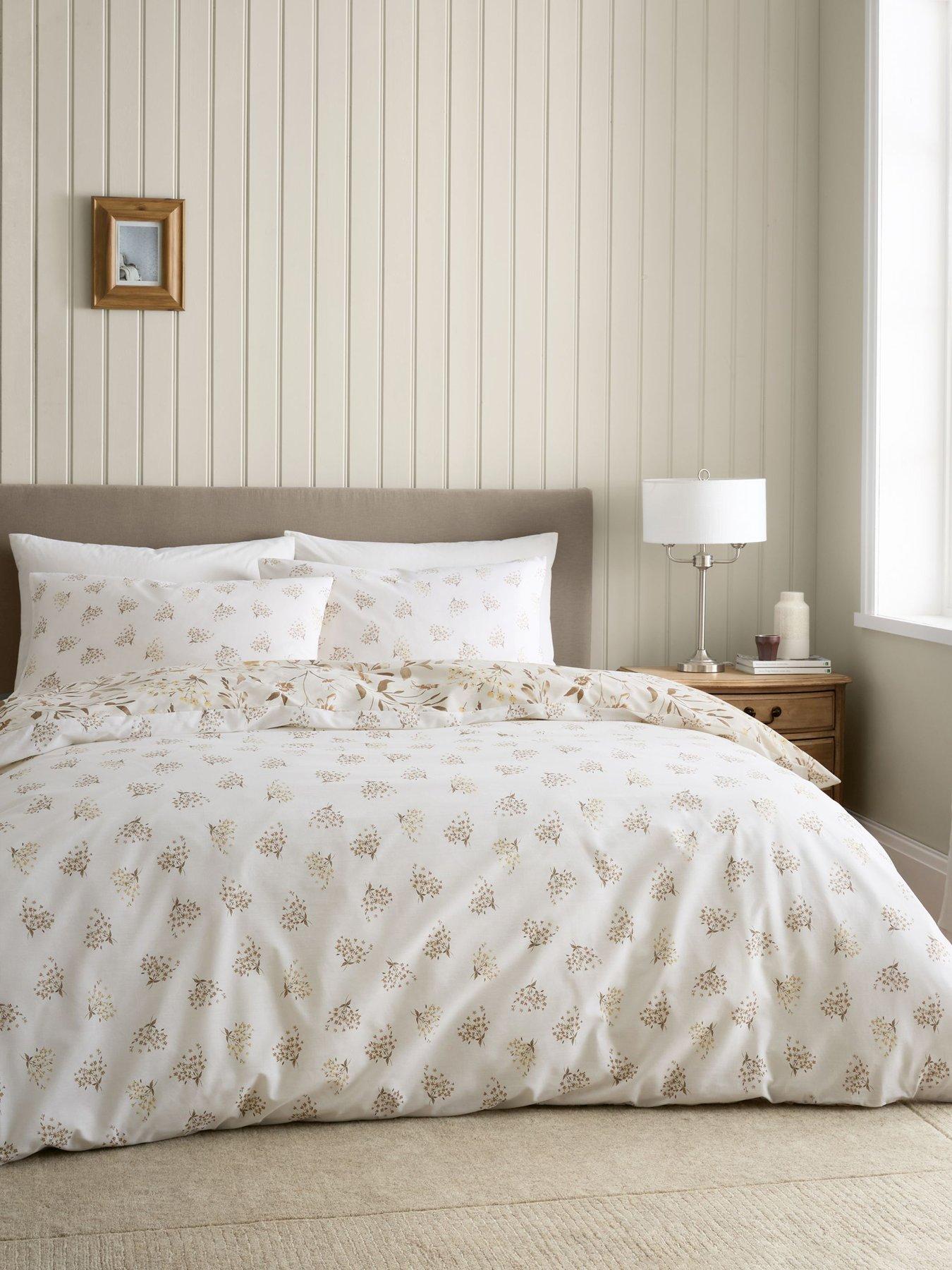 catherine-lansfield-isadora-floral-duvet-cover-setoutfit