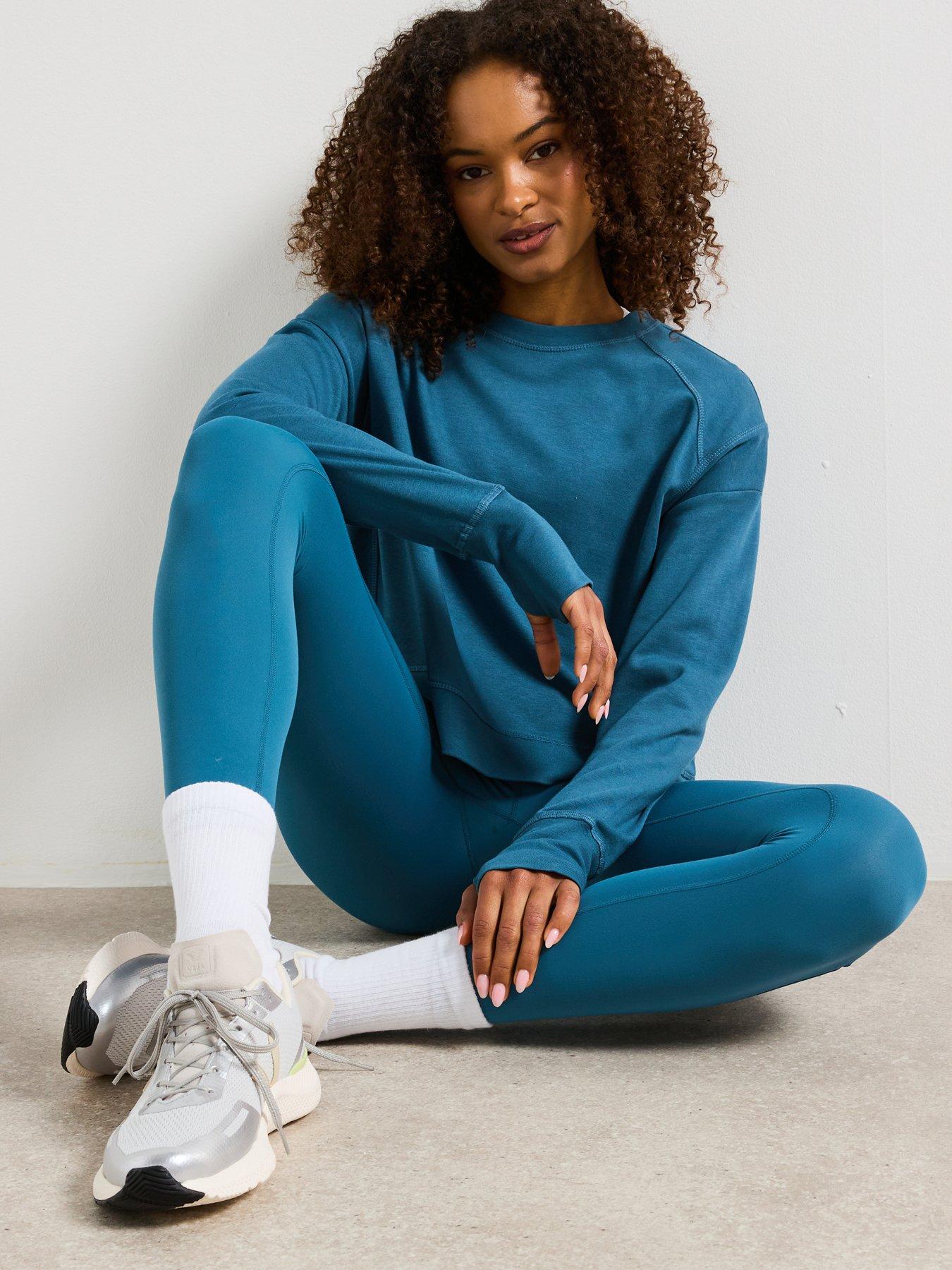 sweaty-betty-womens-training-after-class-crop-sweatshirt-blueoutfit