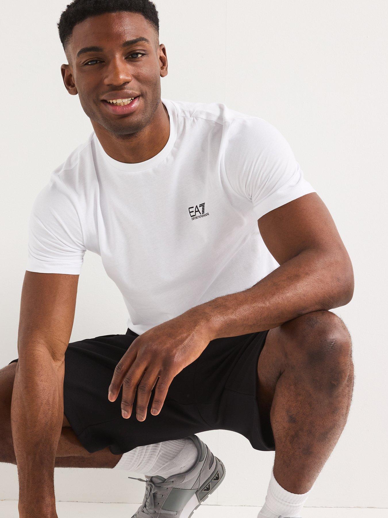 ea7-emporio-armani-train-athletic-cargo-shorts-blackoutfit
