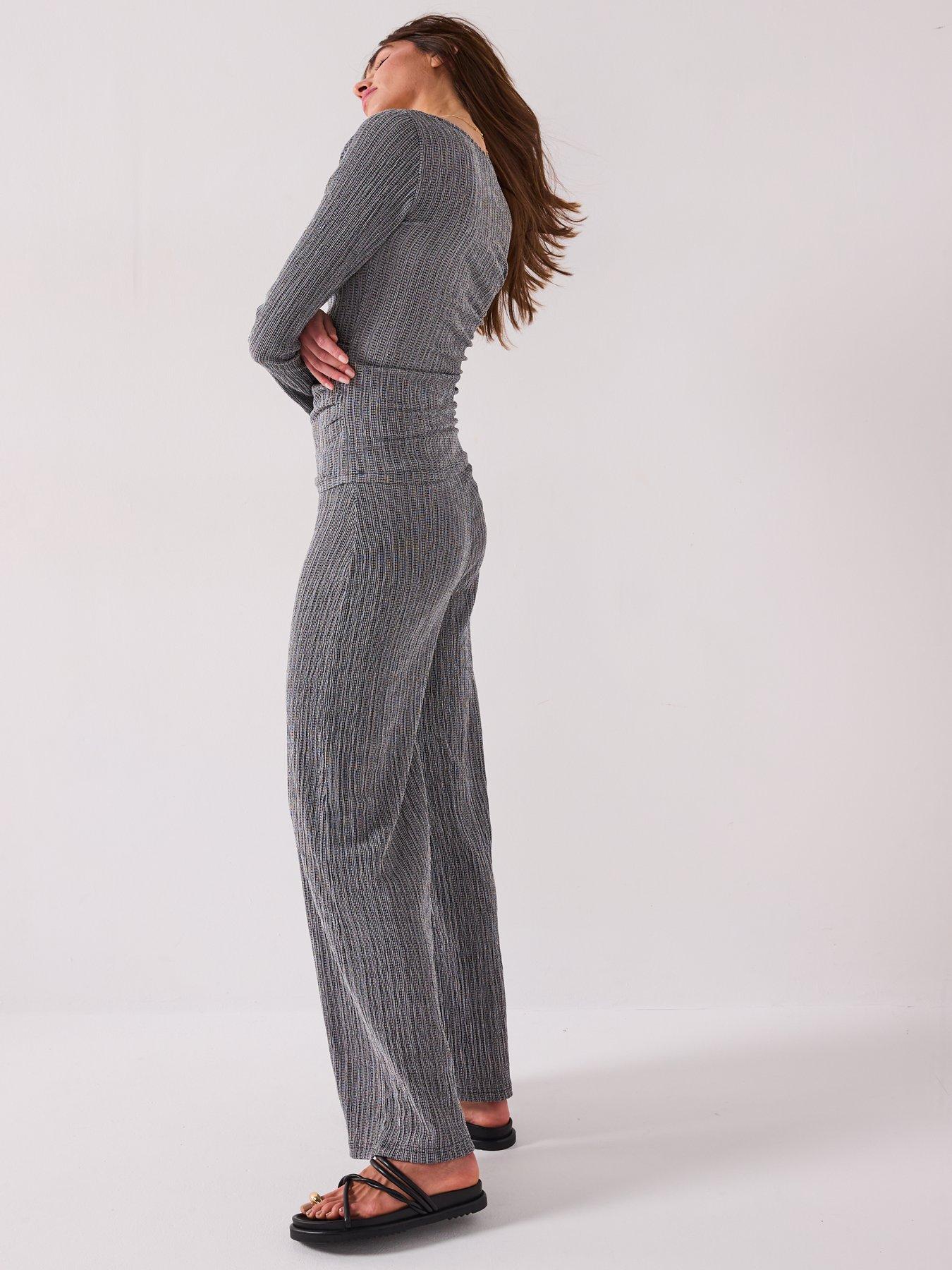 Image 4 of 6 of V by Very Textured Wide Leg Trouser Co-Ord - Mono