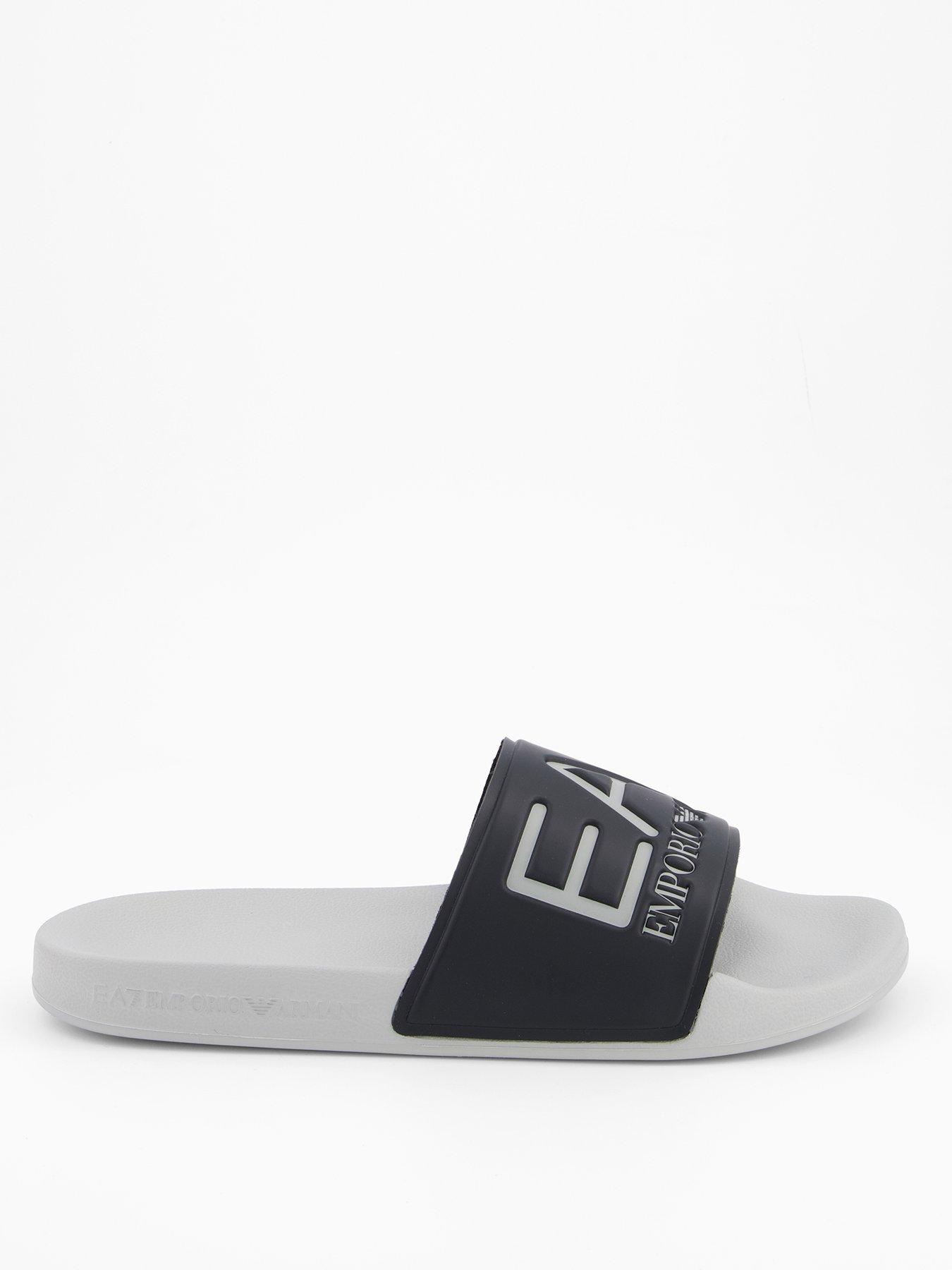 ea7-emporio-armani-logo-sliders-multistillFront