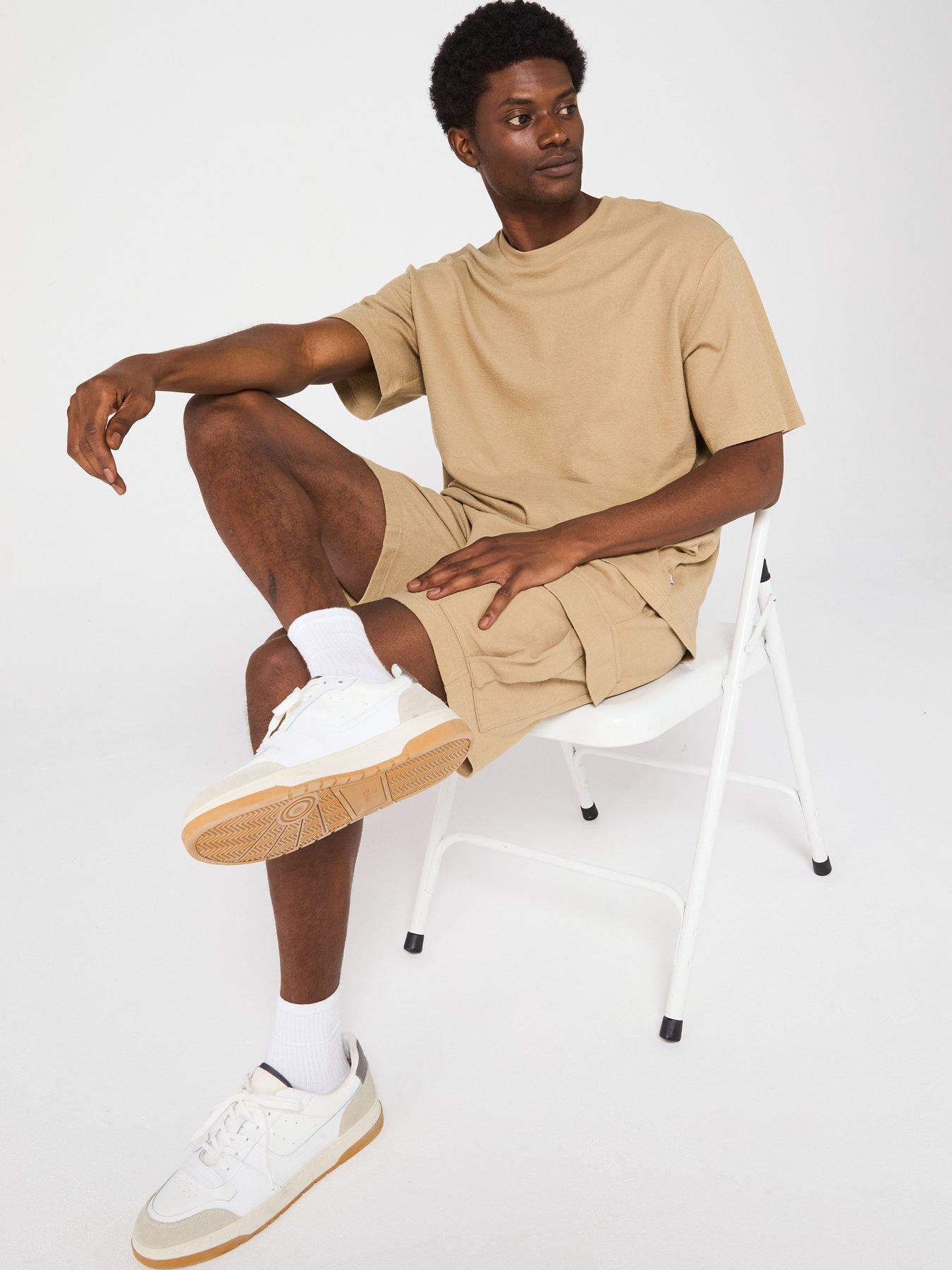 jack-jones-osmos-t-shirt-cargo-shorts-set-corianderoutfit