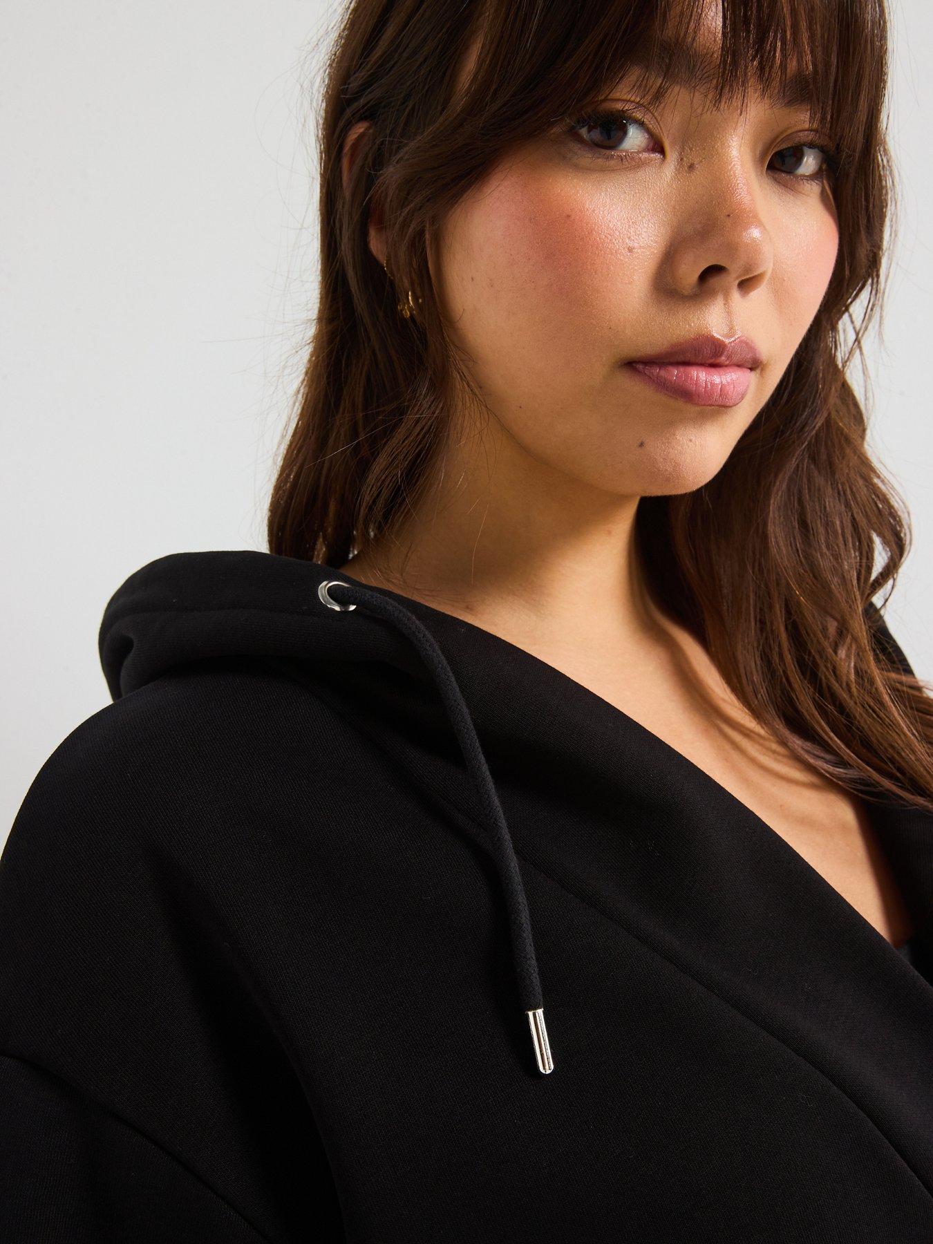 v-by-very-curve-v-neck-hoodie-blackoutfit