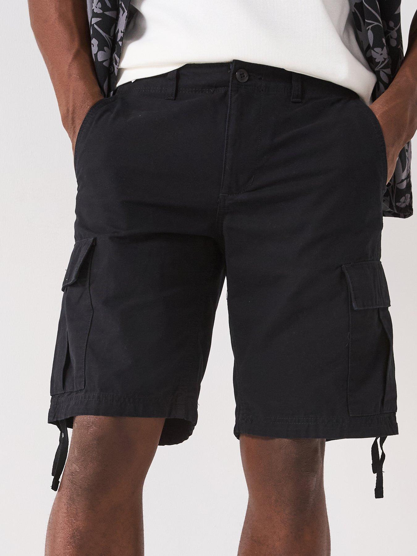 jack-jones-cole-barkley-cargo-shorts-blackoutfit
