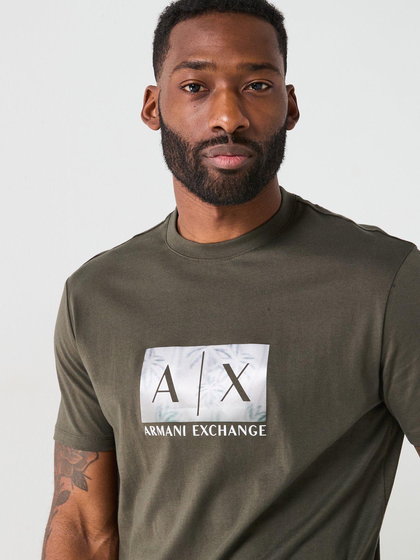 armani-exchange-printed-logo-t-shirt-dark-khakioutfit