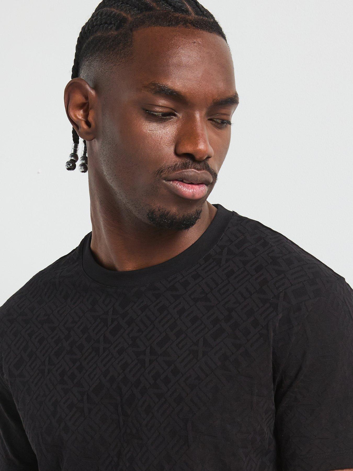armani-exchange-embossed-print-crew-neck-t-shirt-blackoutfit