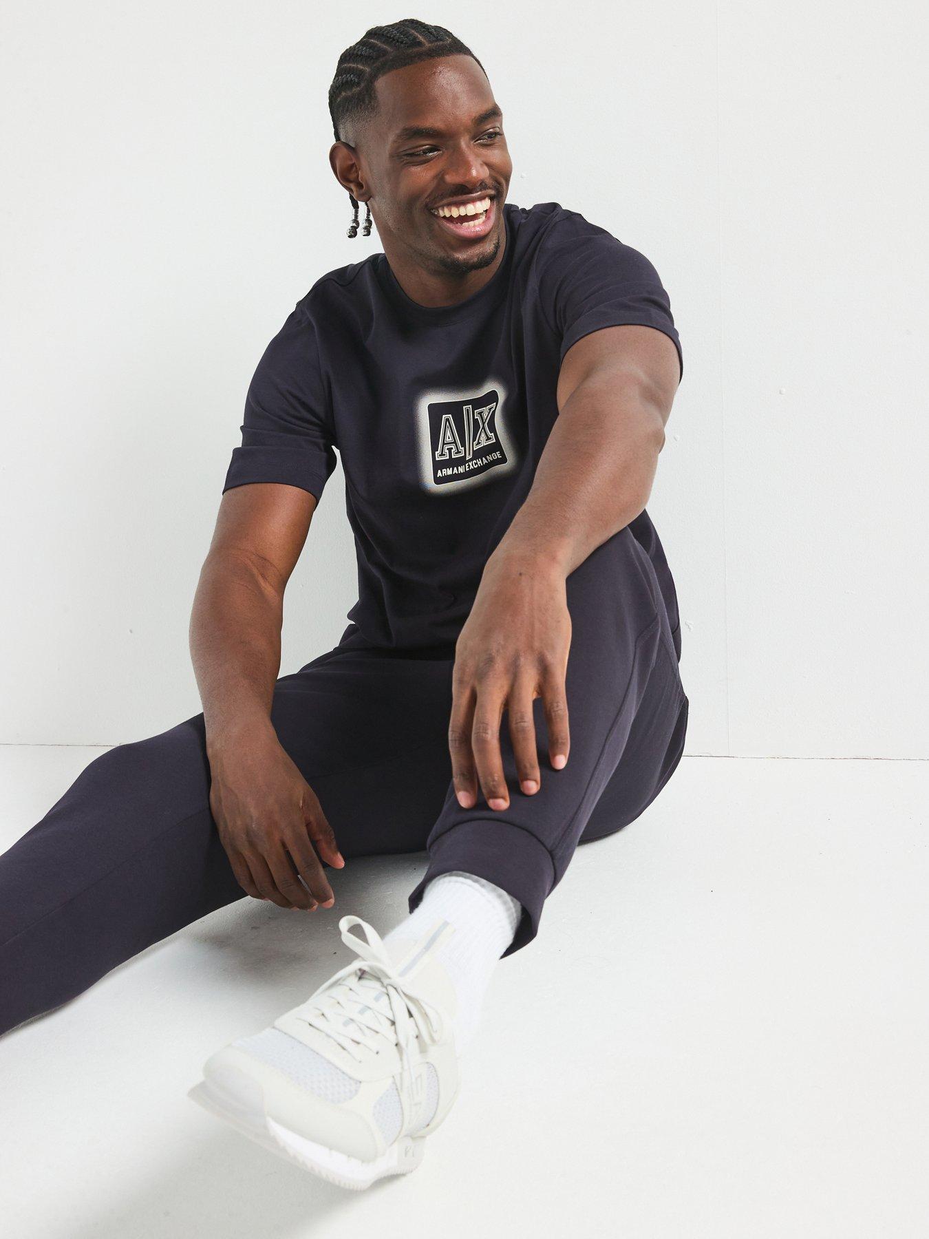 armani-exchange-logo-crew-neck-t-shirt-navydetail