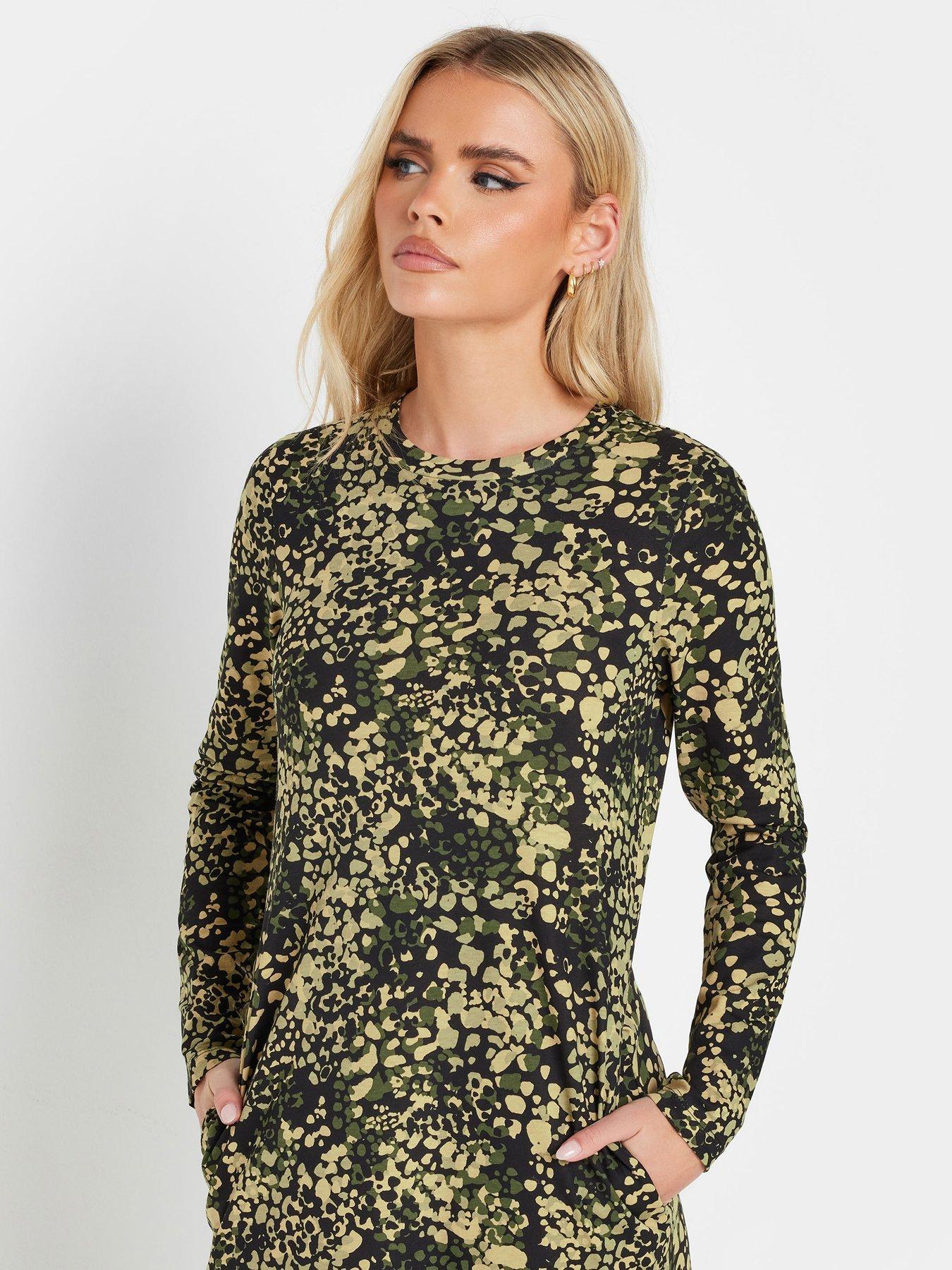 Image 4 of 4 of PixieGirl Petite Long Sleeve T Shirt Maxi Dress - Green