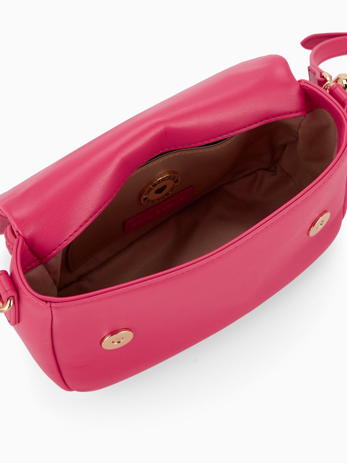 love-moschino-twisted-strap-small-flap-grab-fuchsiadetail