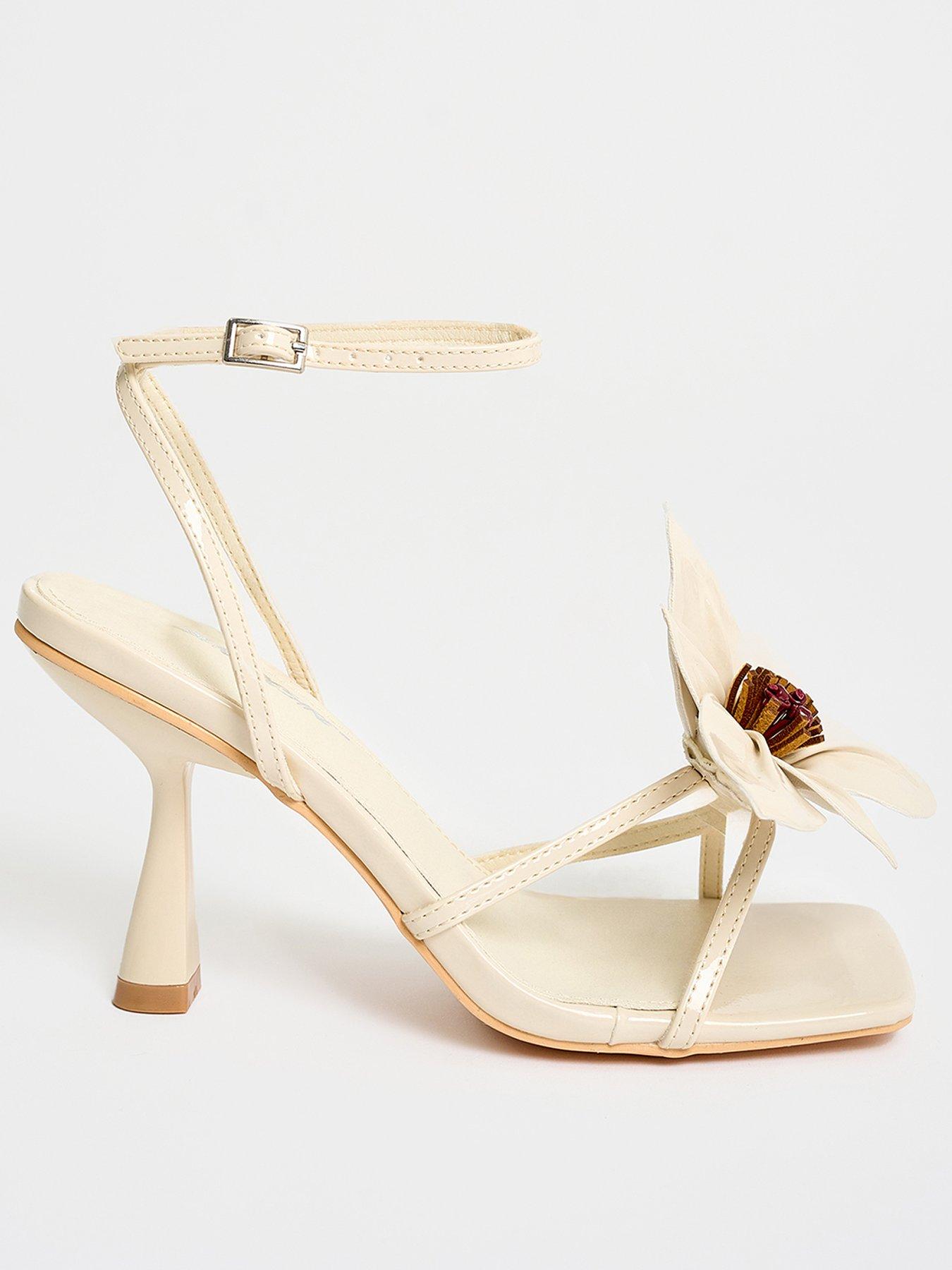 public-desire-hydrangea-contrast-heel-detail-creamfront