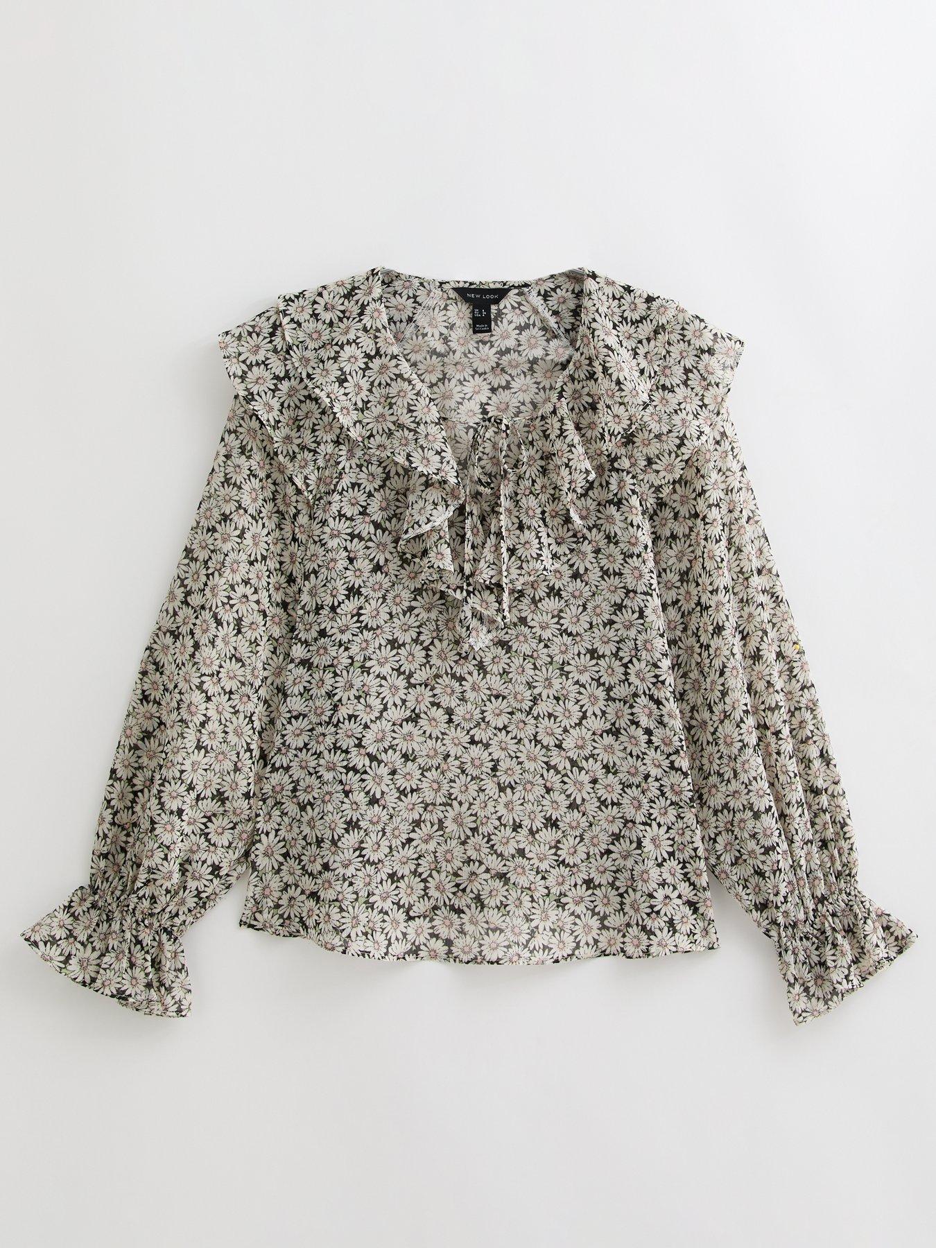 Image 6 of 6 of New Look Daisy Print Frill Trim Blouse - Pink