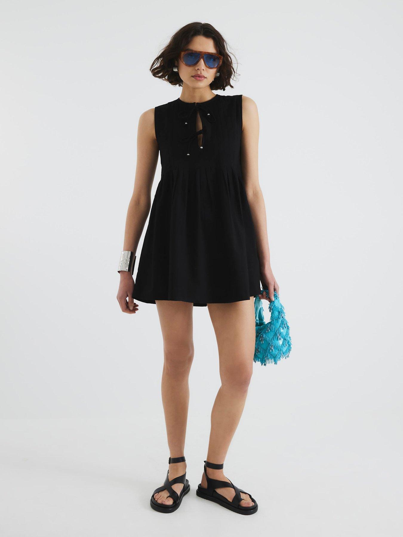 river-island-pleated-swing-mini-dress-blackstillFront