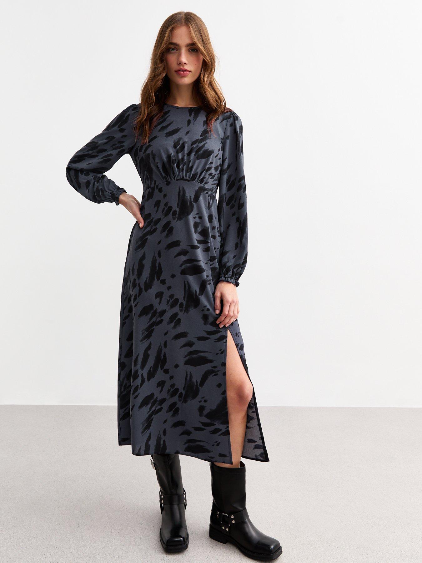 new-look-printed-carol-midi-dress-bluefront